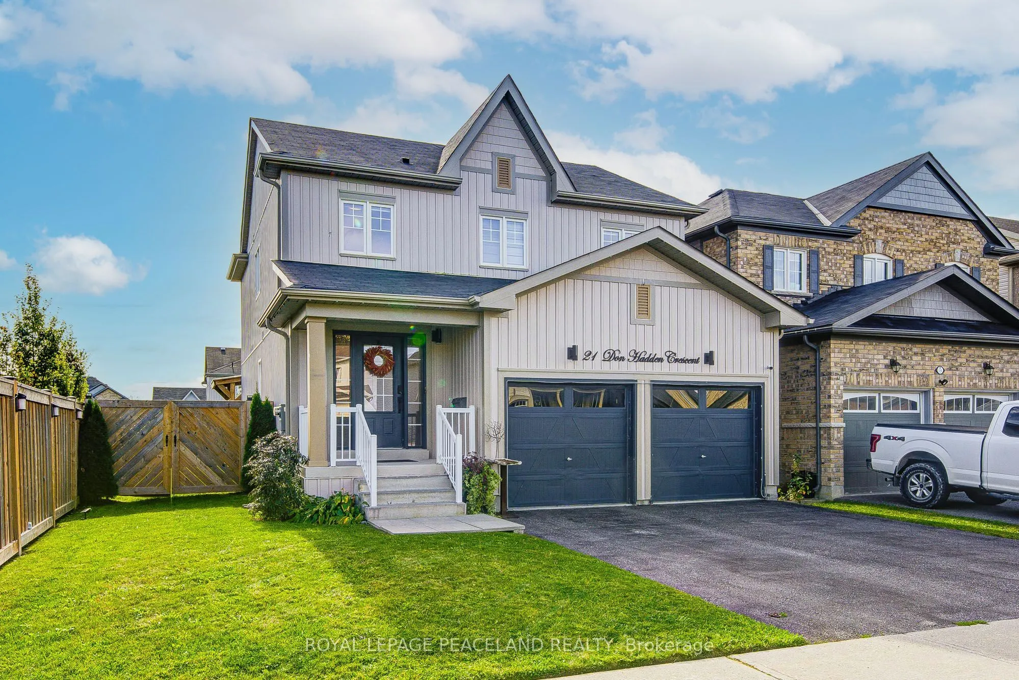 21 Don Hadden Crescent