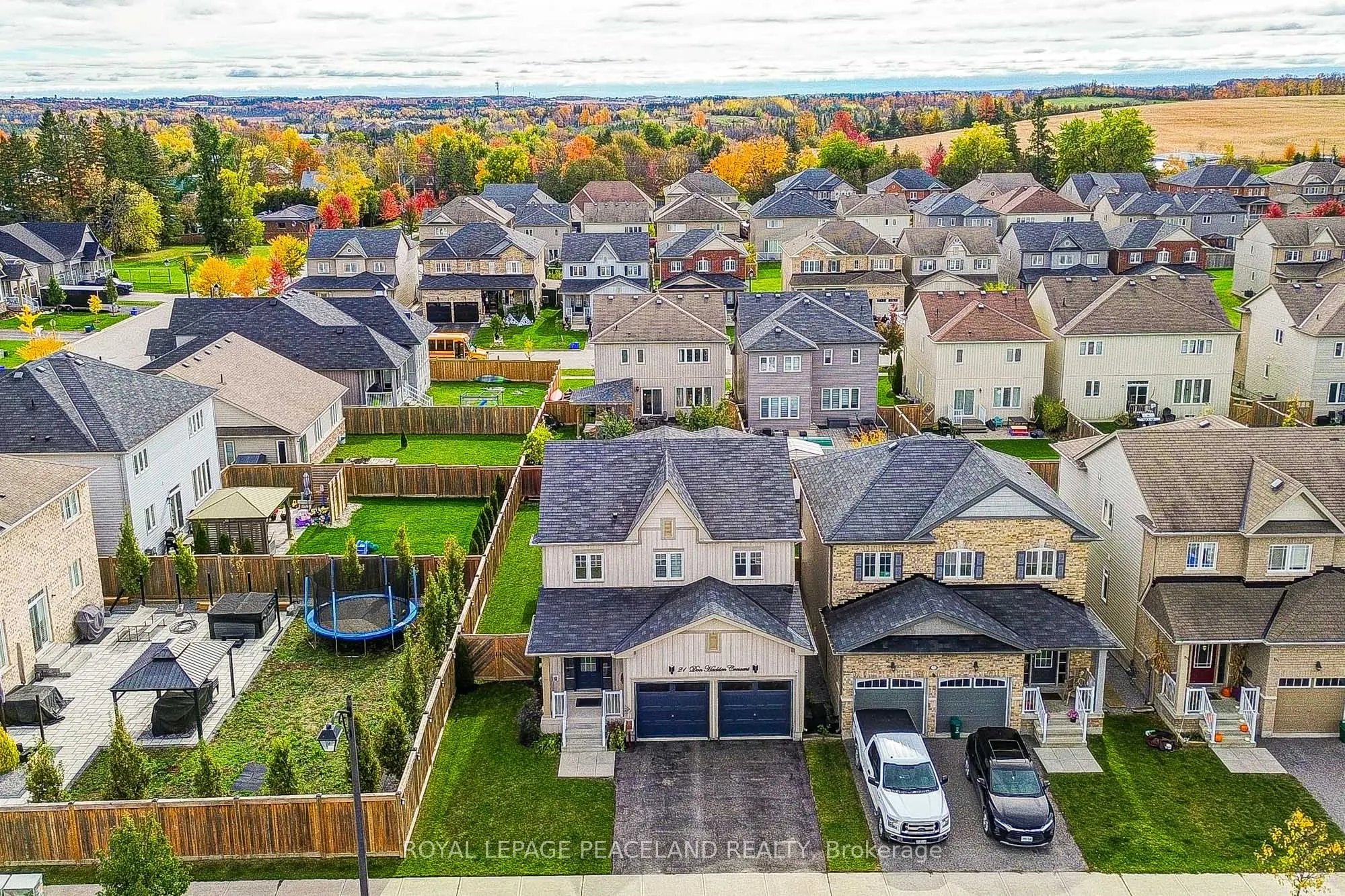 21 Don Hadden Crescent