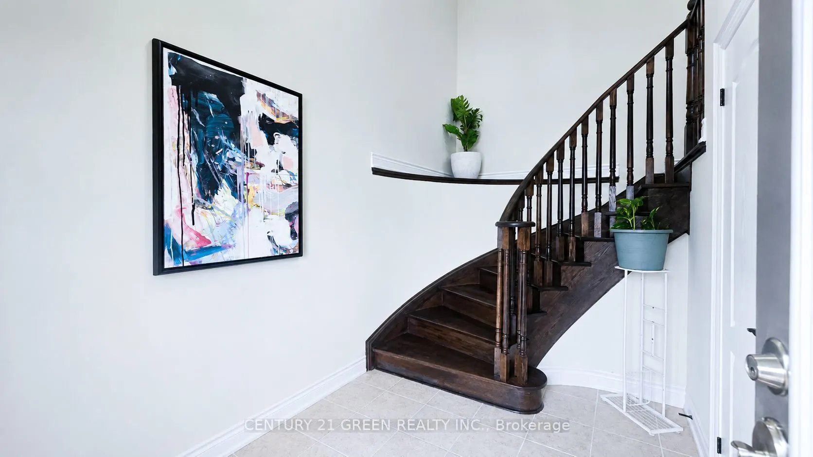 61 Magdalan Crescent