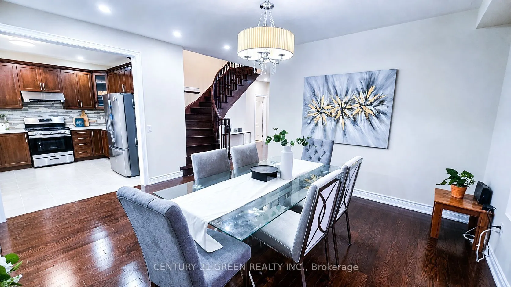 61 Magdalan Crescent