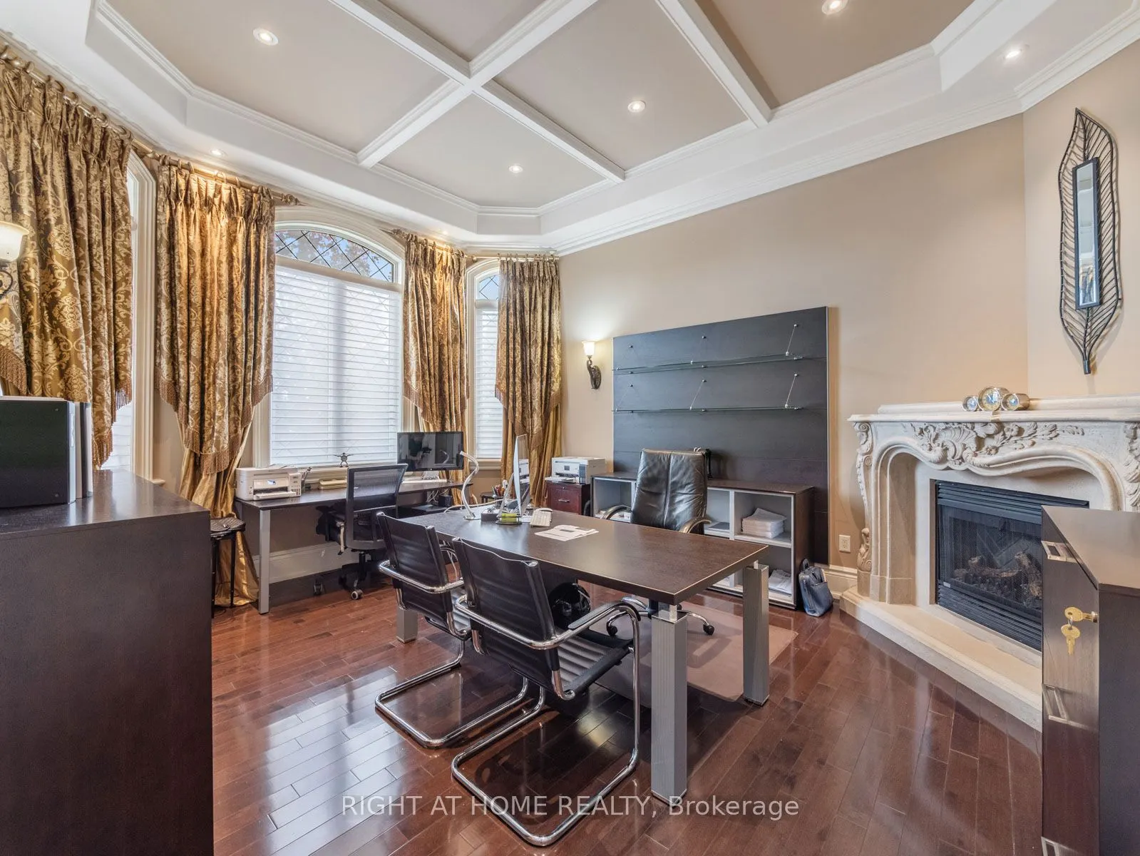 100 Rocmary Place