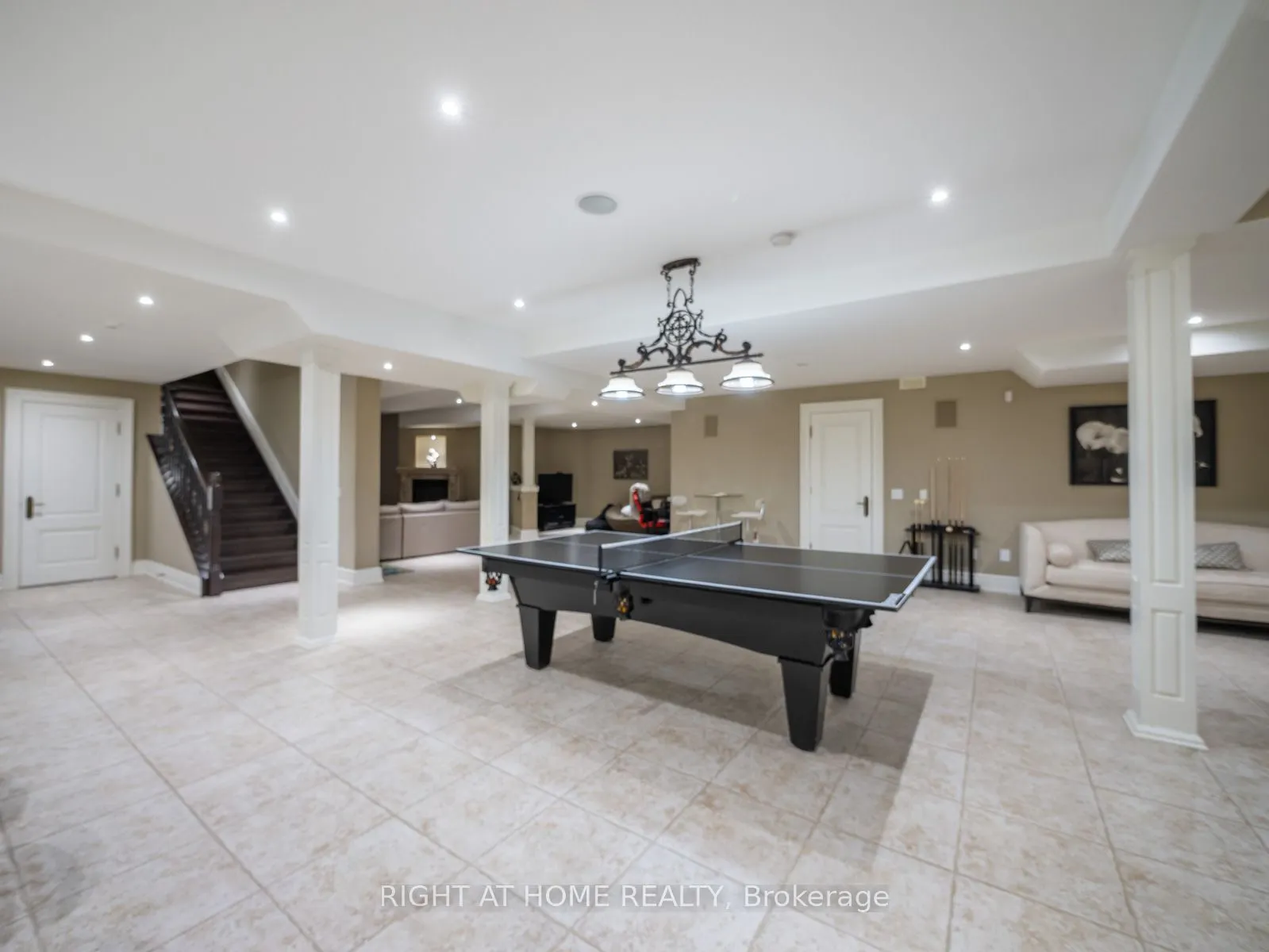 100 Rocmary Place