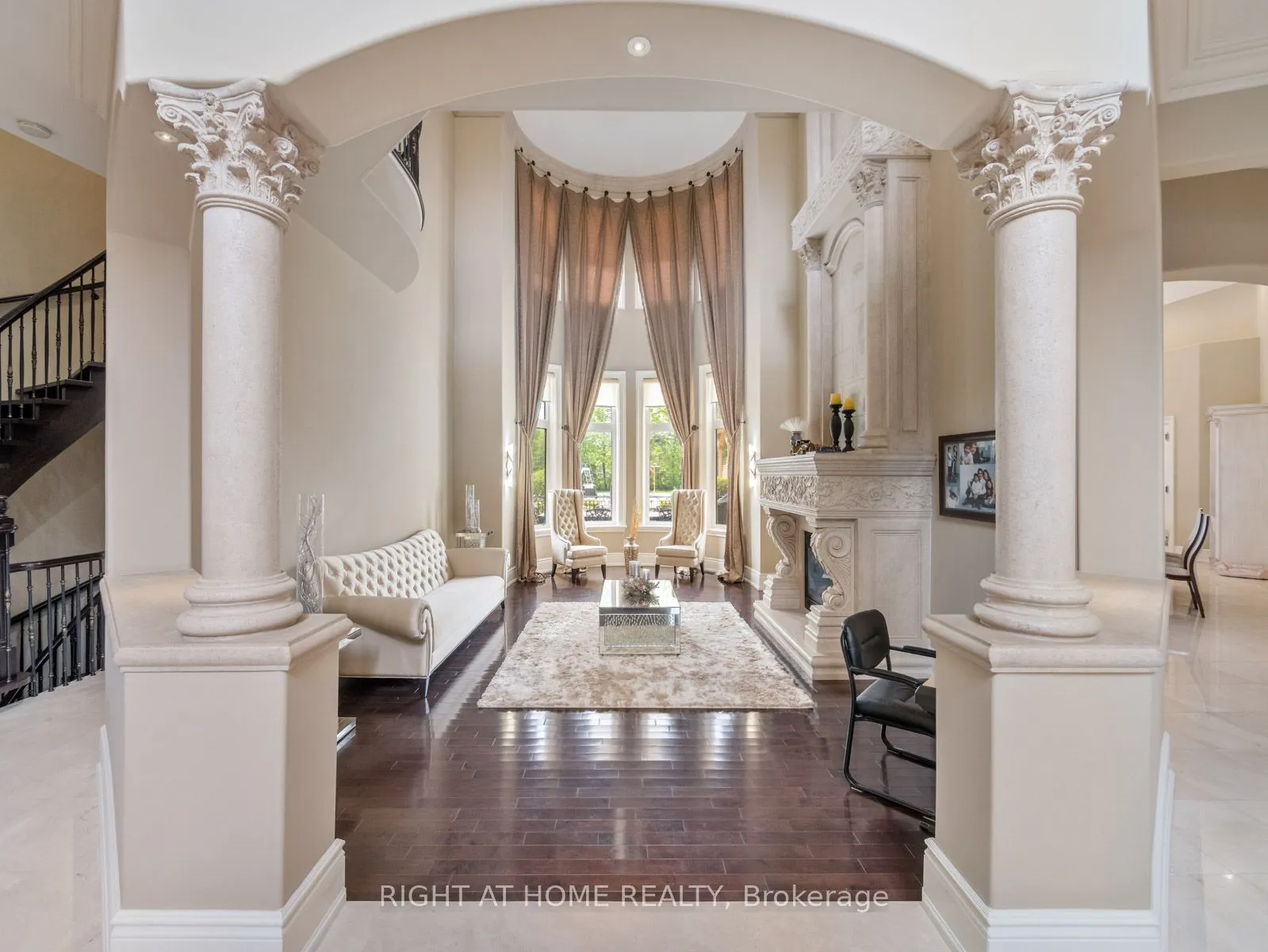 100 Rocmary Place