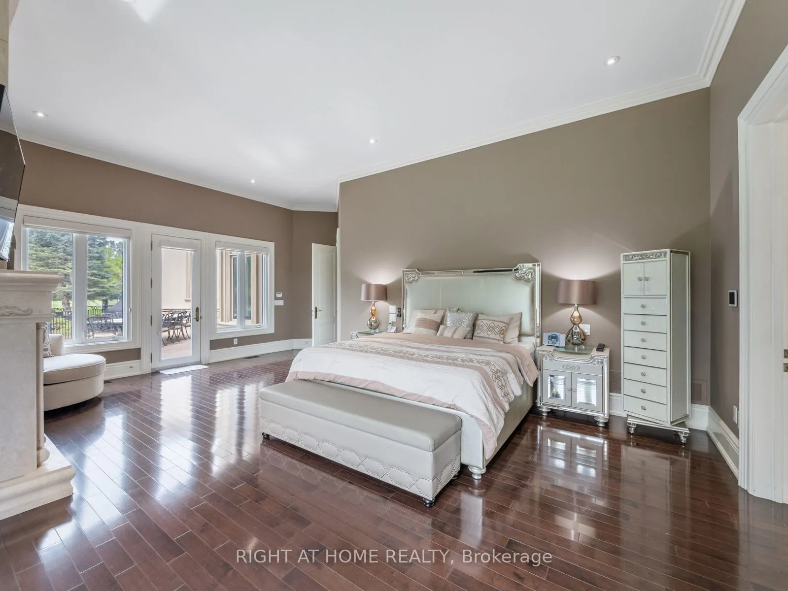 100 Rocmary Place