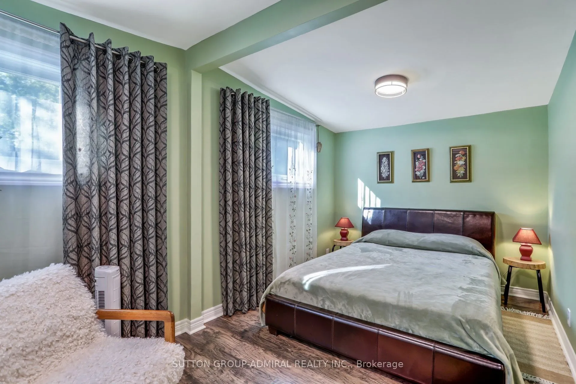 1087 Elm Road