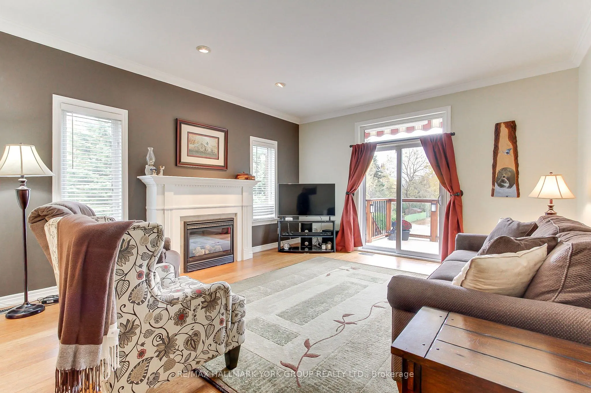 17 Hillview Drive