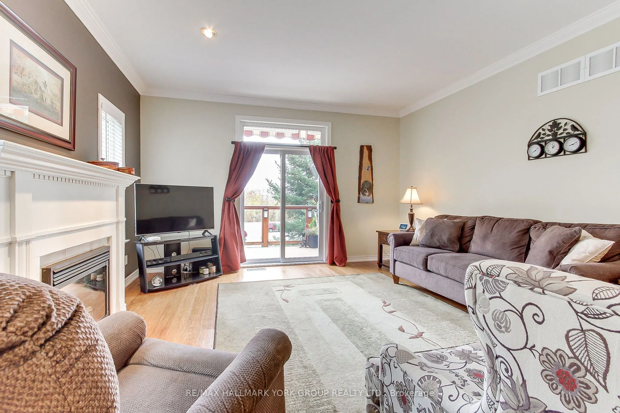 17 Hillview Drive