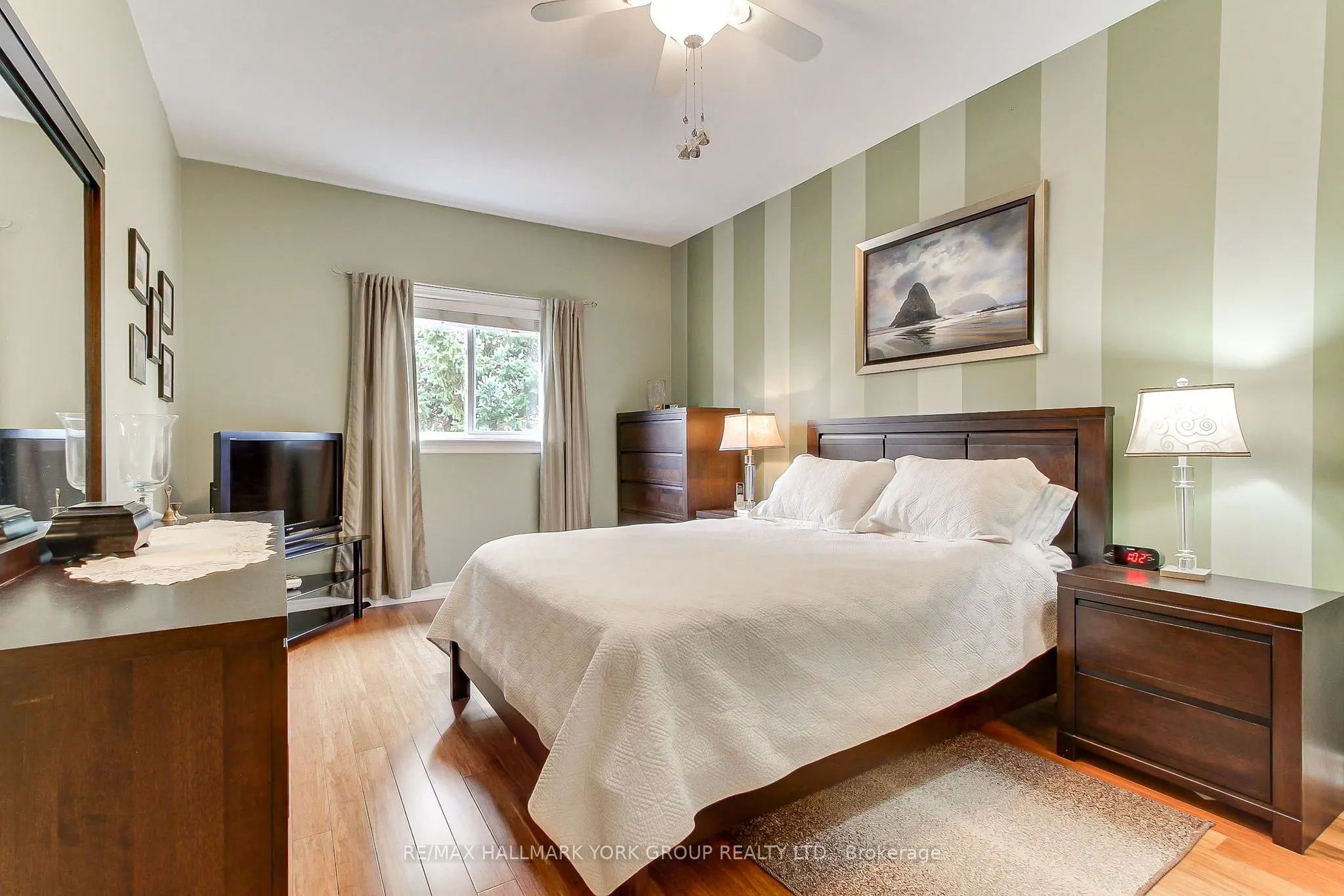 17 Hillview Drive