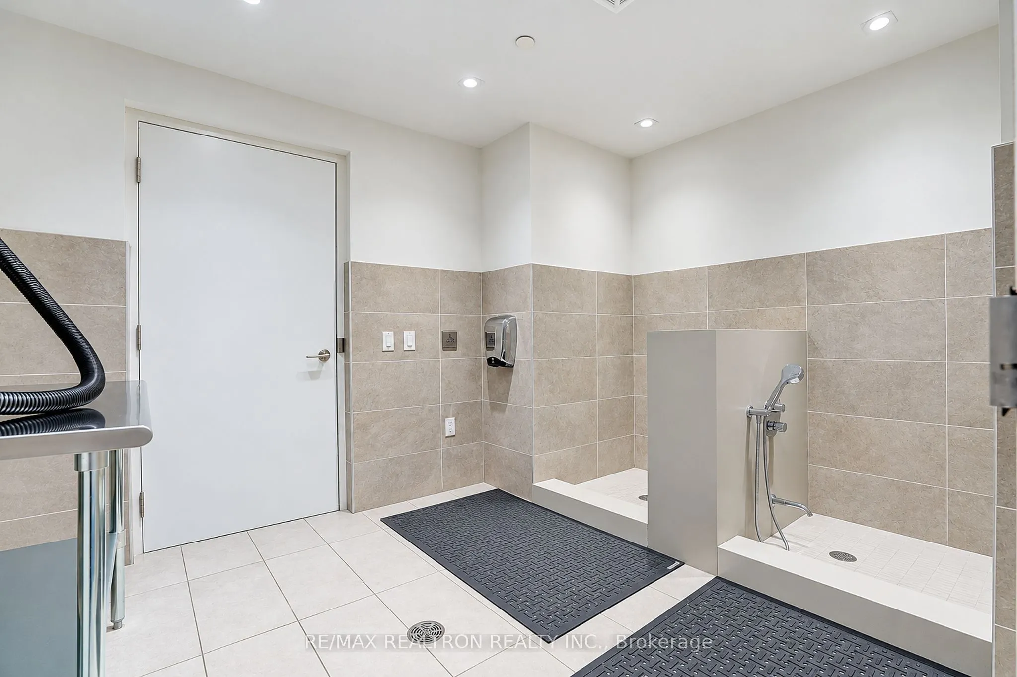 3 Rosewater Street #202W