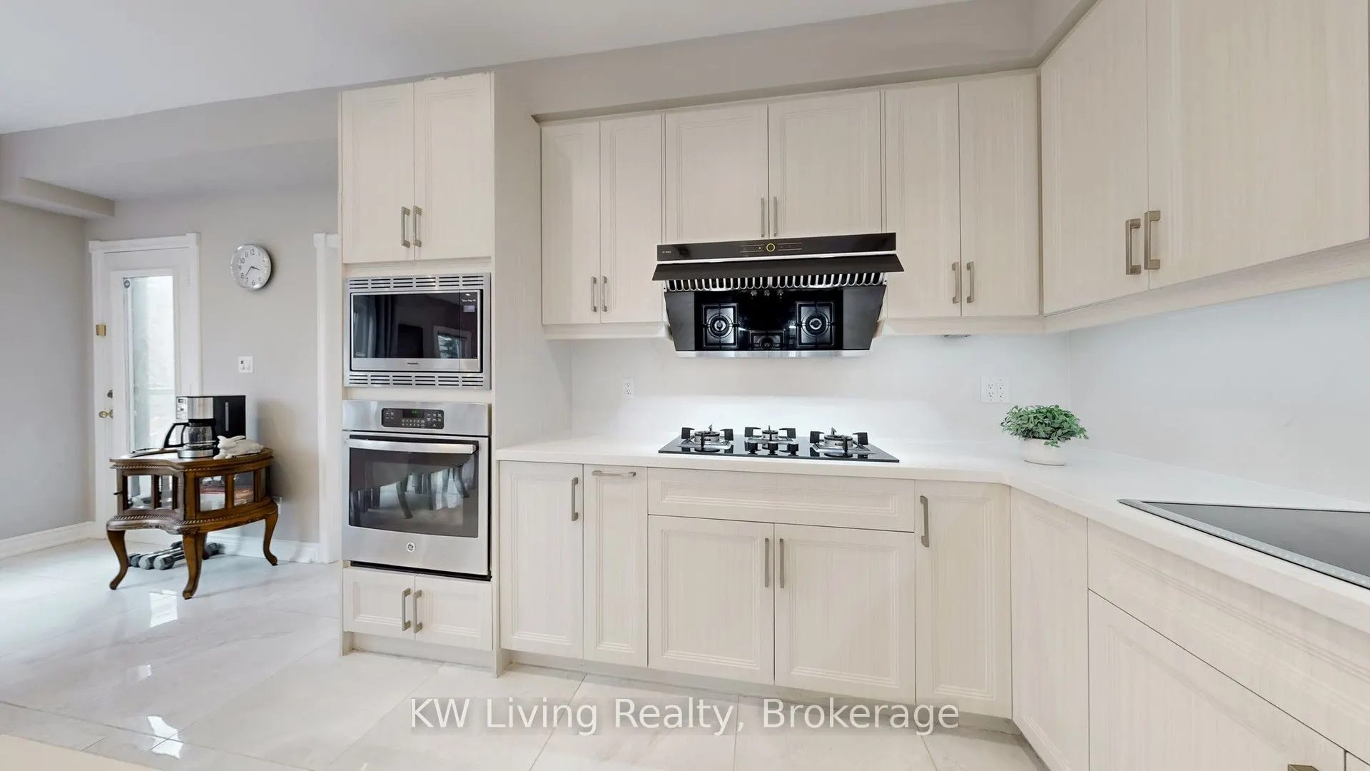 19 Spadina Road