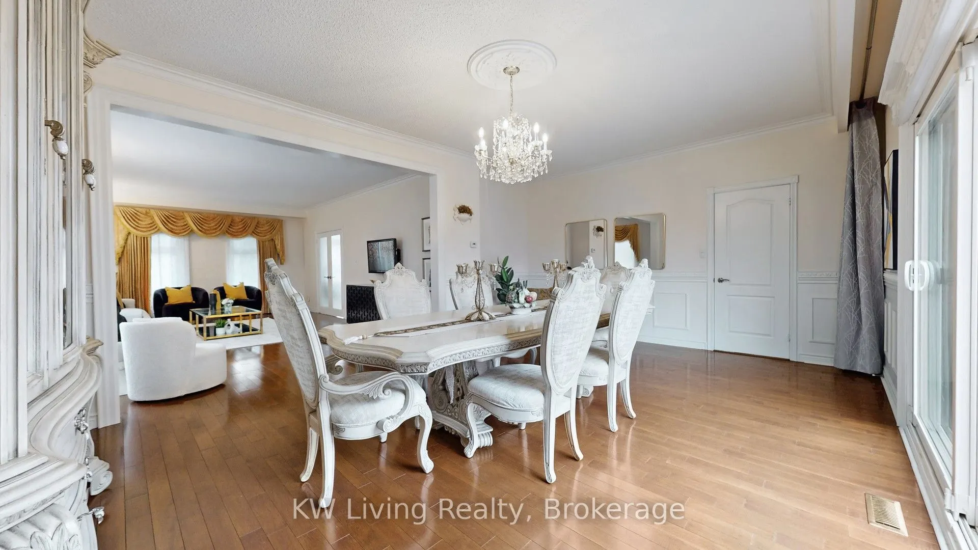 19 Spadina Road