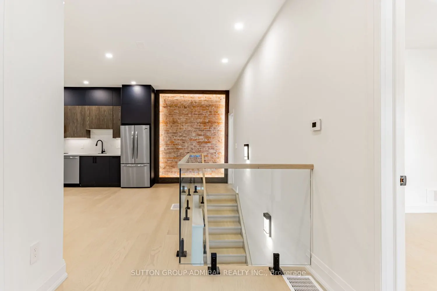 457 D'Arcy Street #1