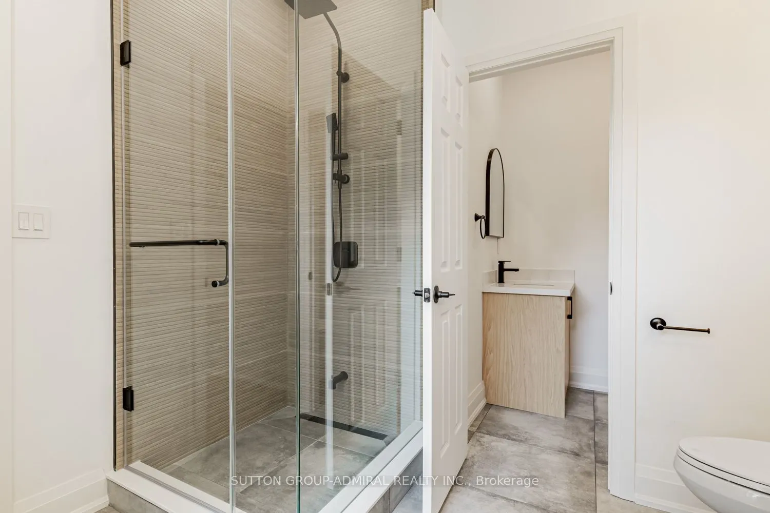457 D'Arcy Street #1