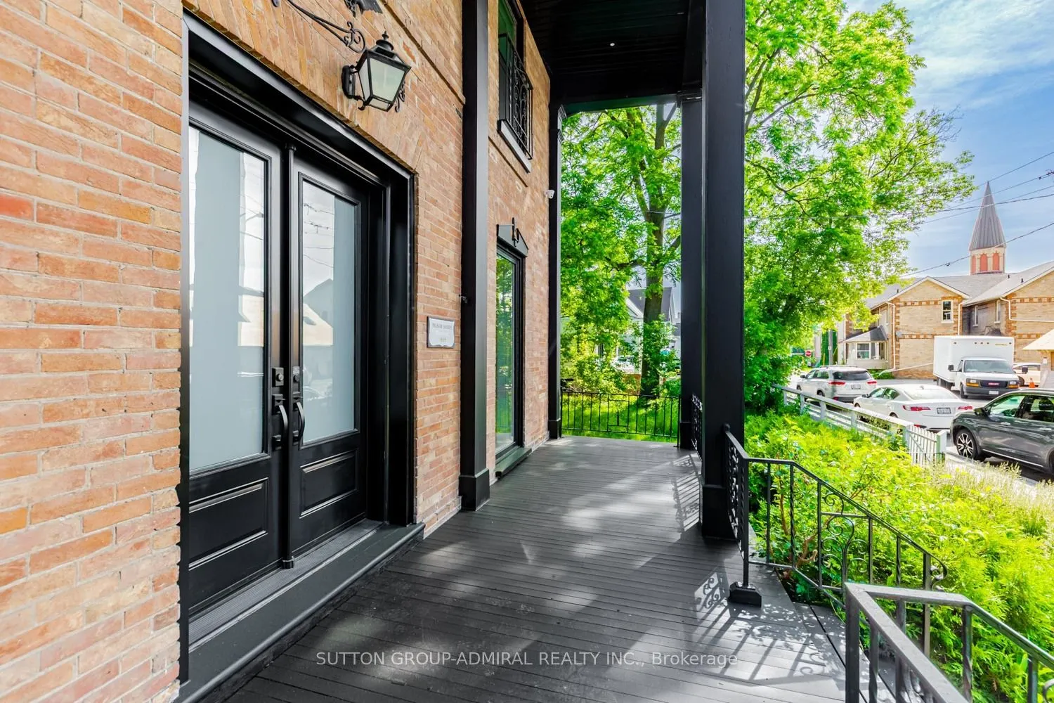457 D'Arcy Street #1