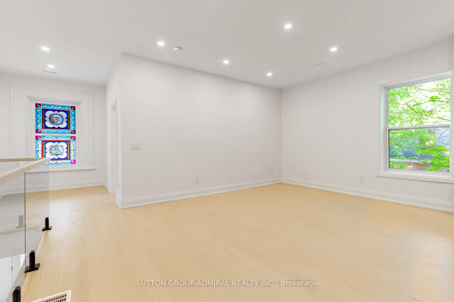 457 D'Arcy Street #1