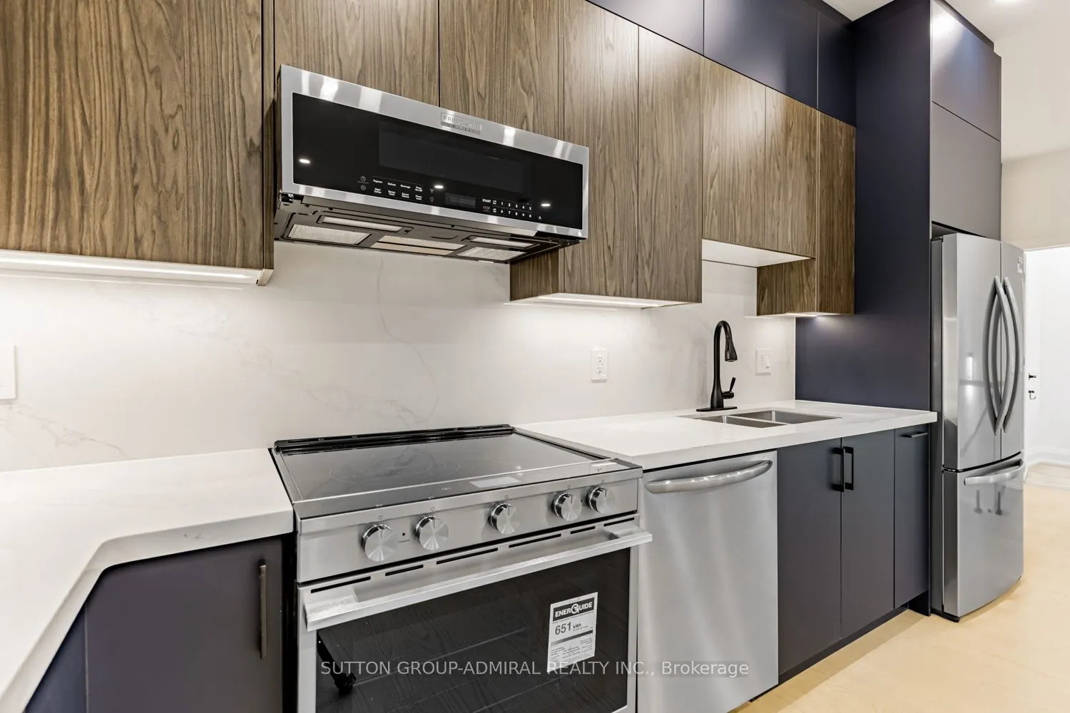 457 D'Arcy Street #1