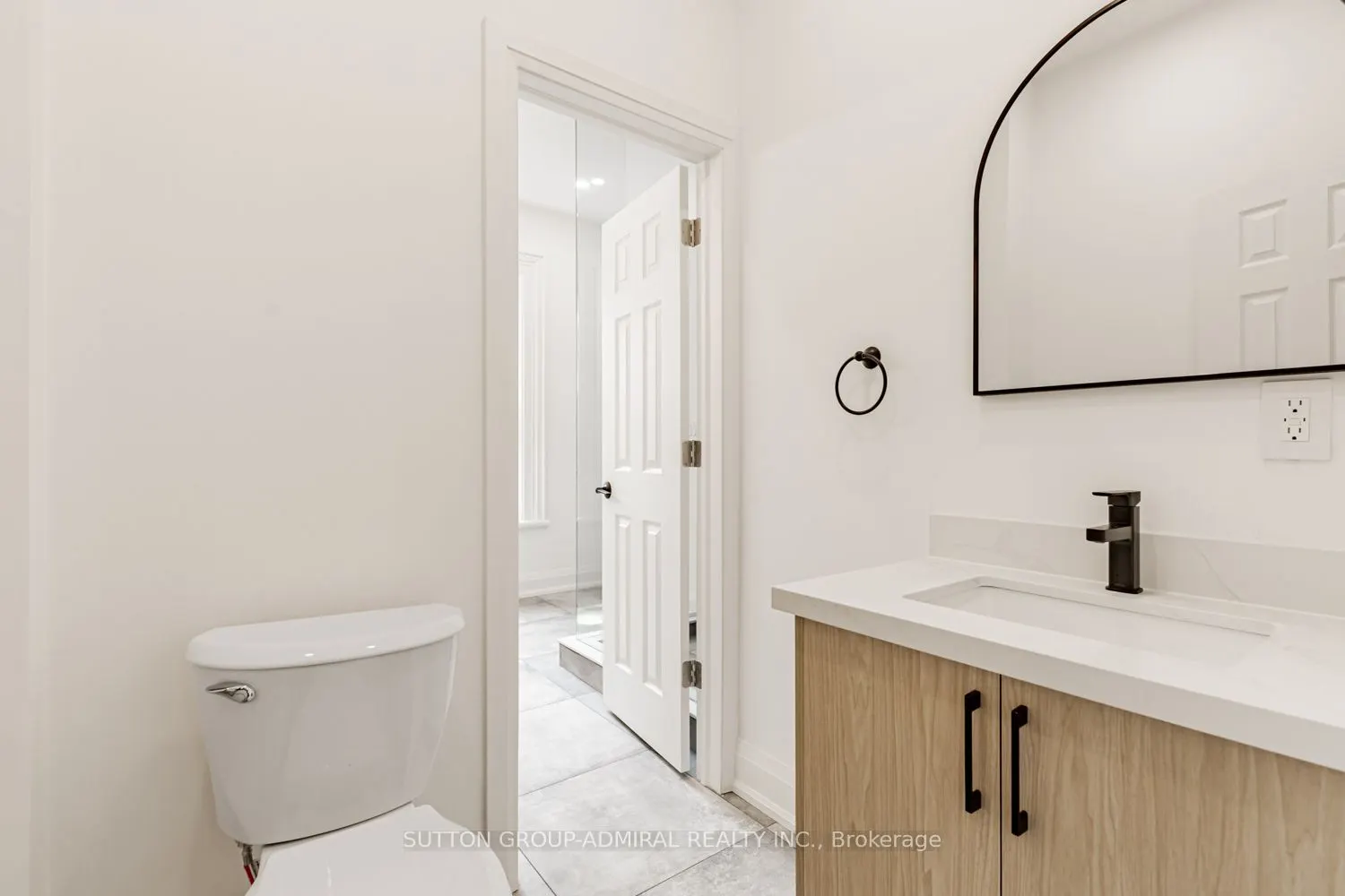 457 D'Arcy Street #1