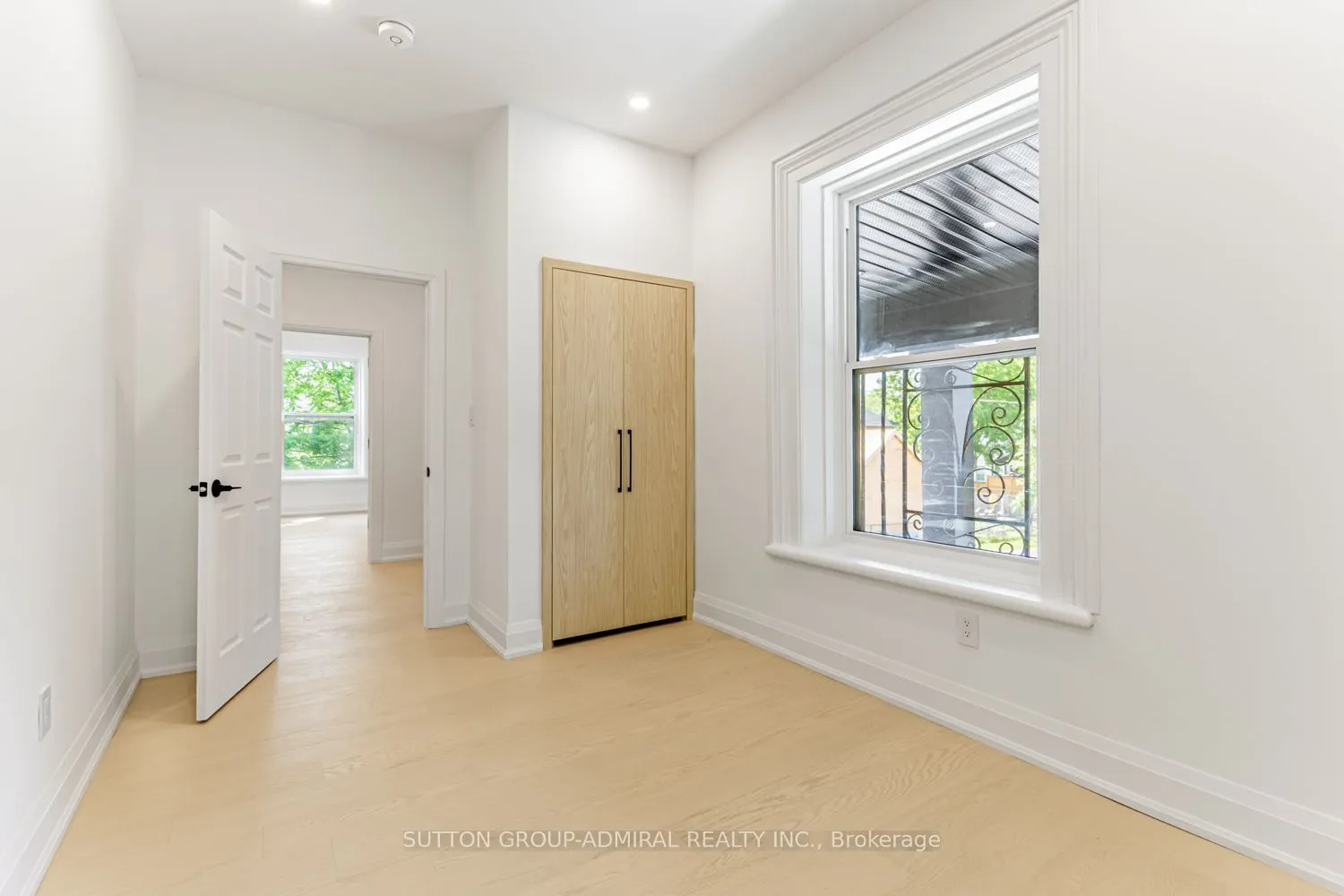457 D'Arcy Street #1