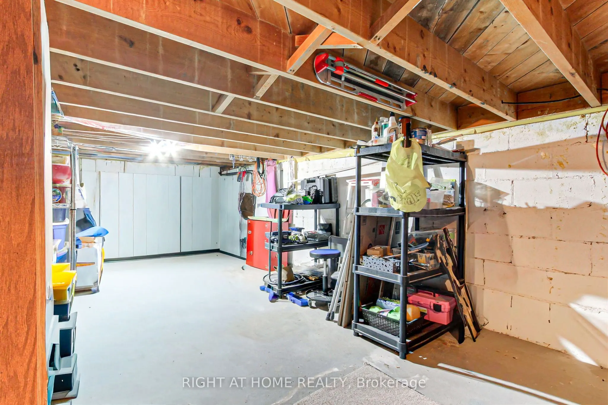 30 Kitimat Crescent