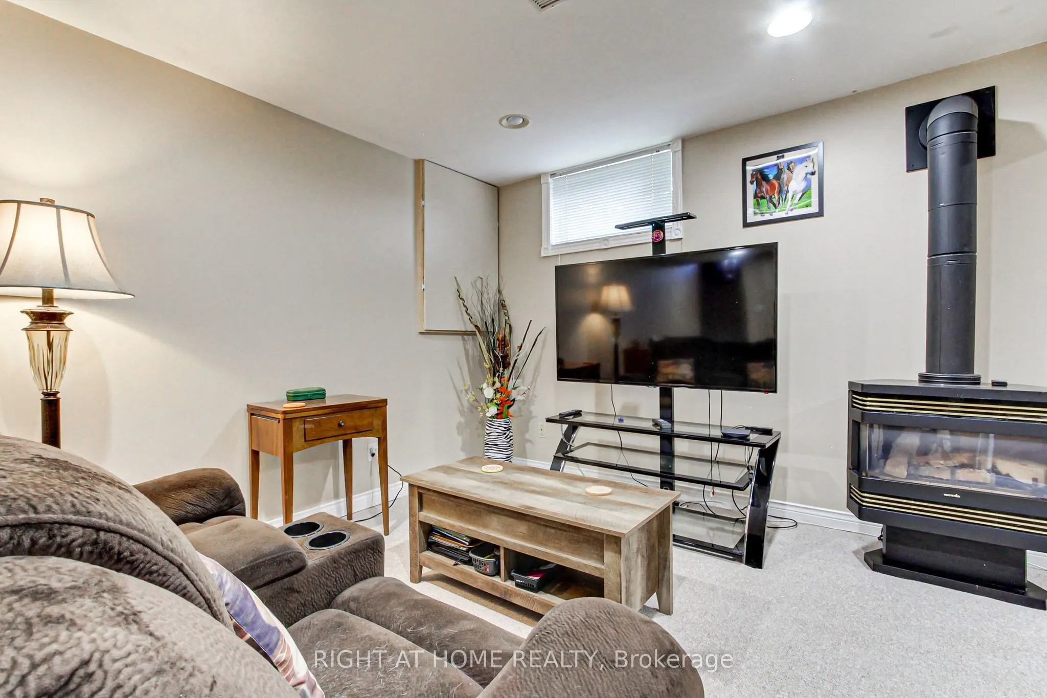 30 Kitimat Crescent