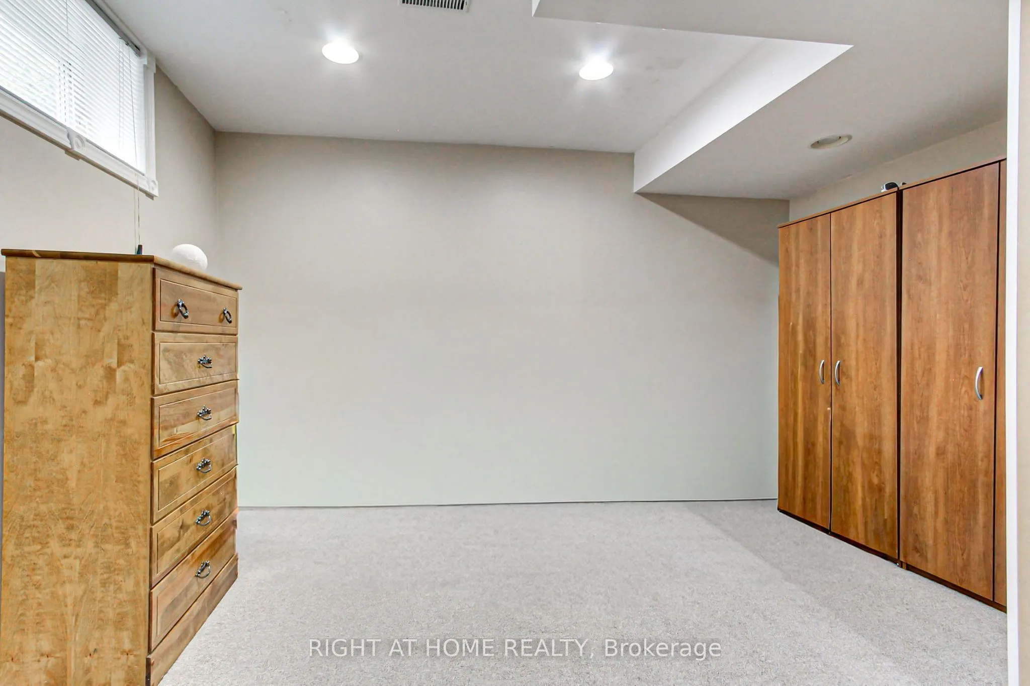 30 Kitimat Crescent