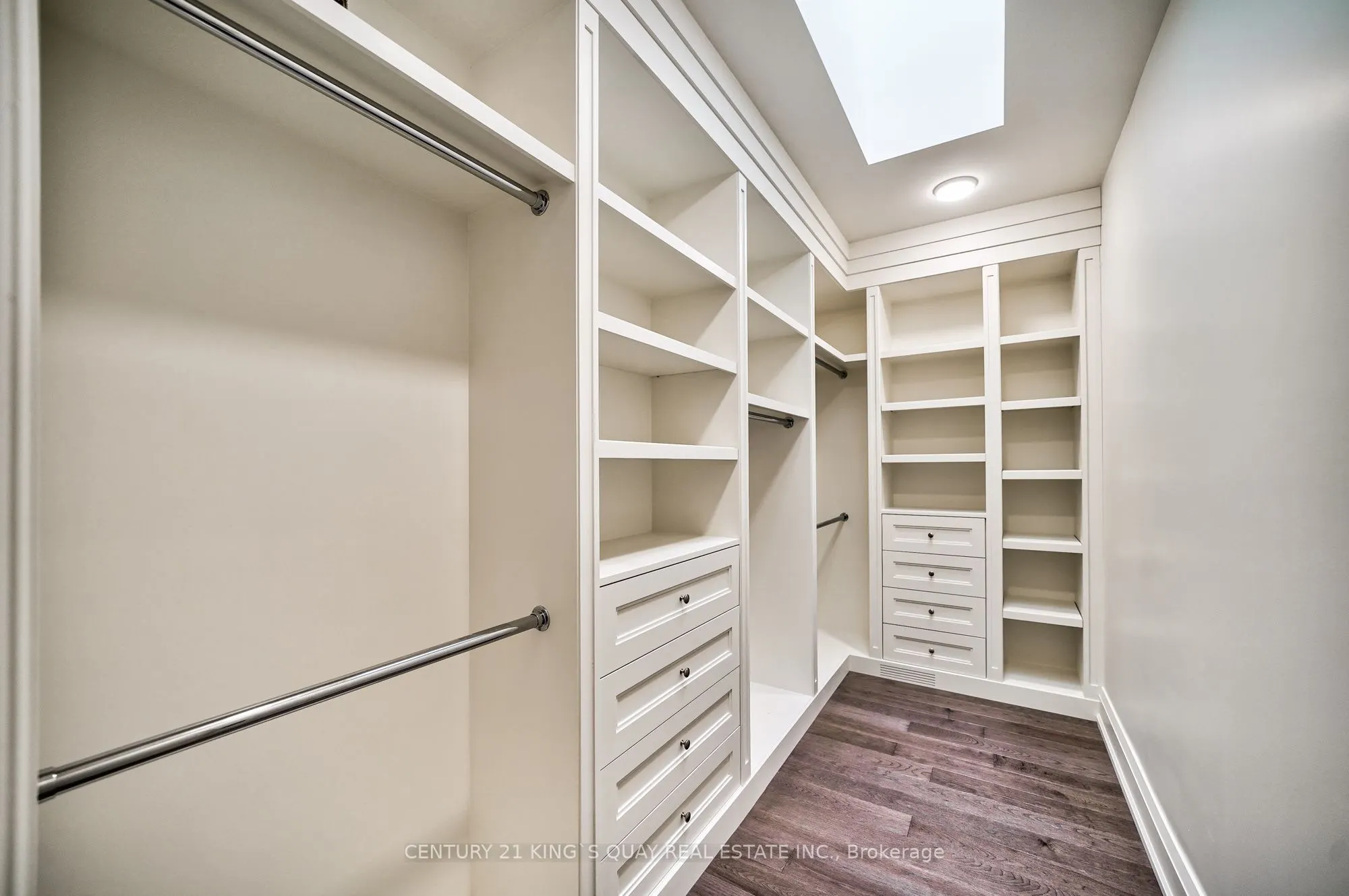 82 Cartier Crescent