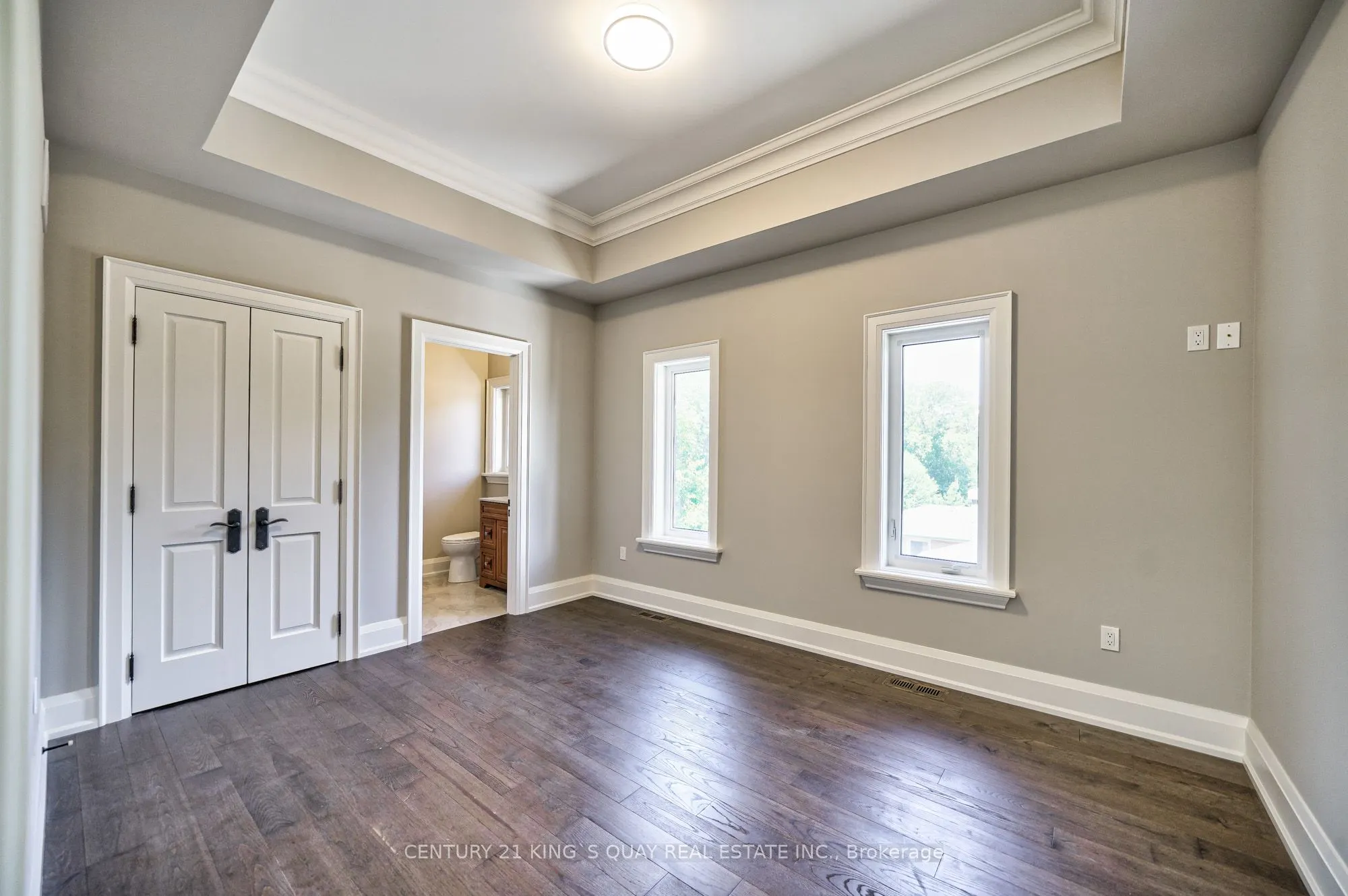 82 Cartier Crescent