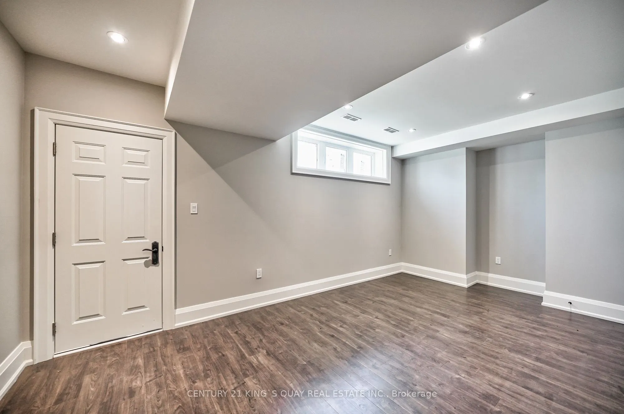 82 Cartier Crescent
