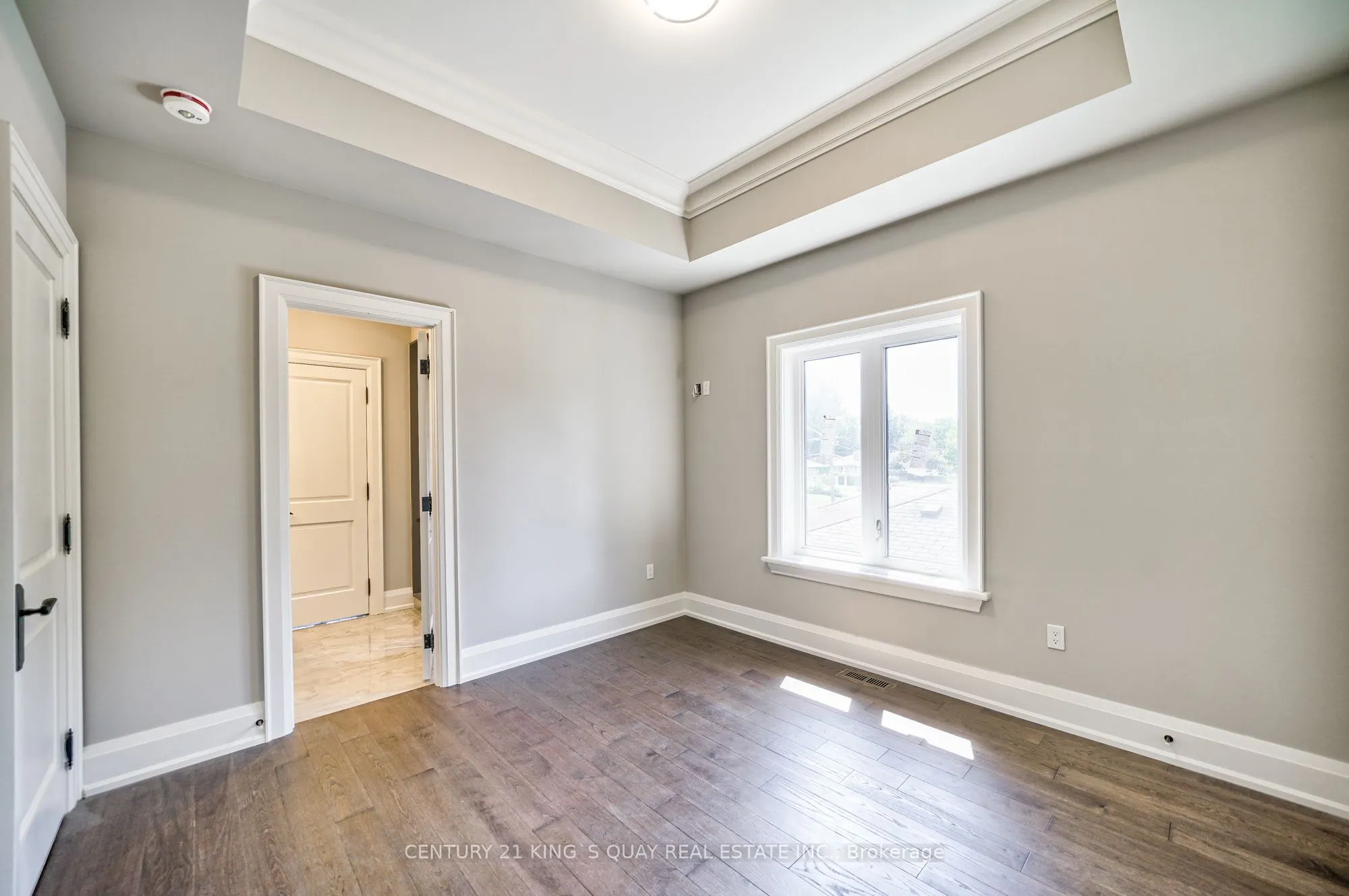 82 Cartier Crescent