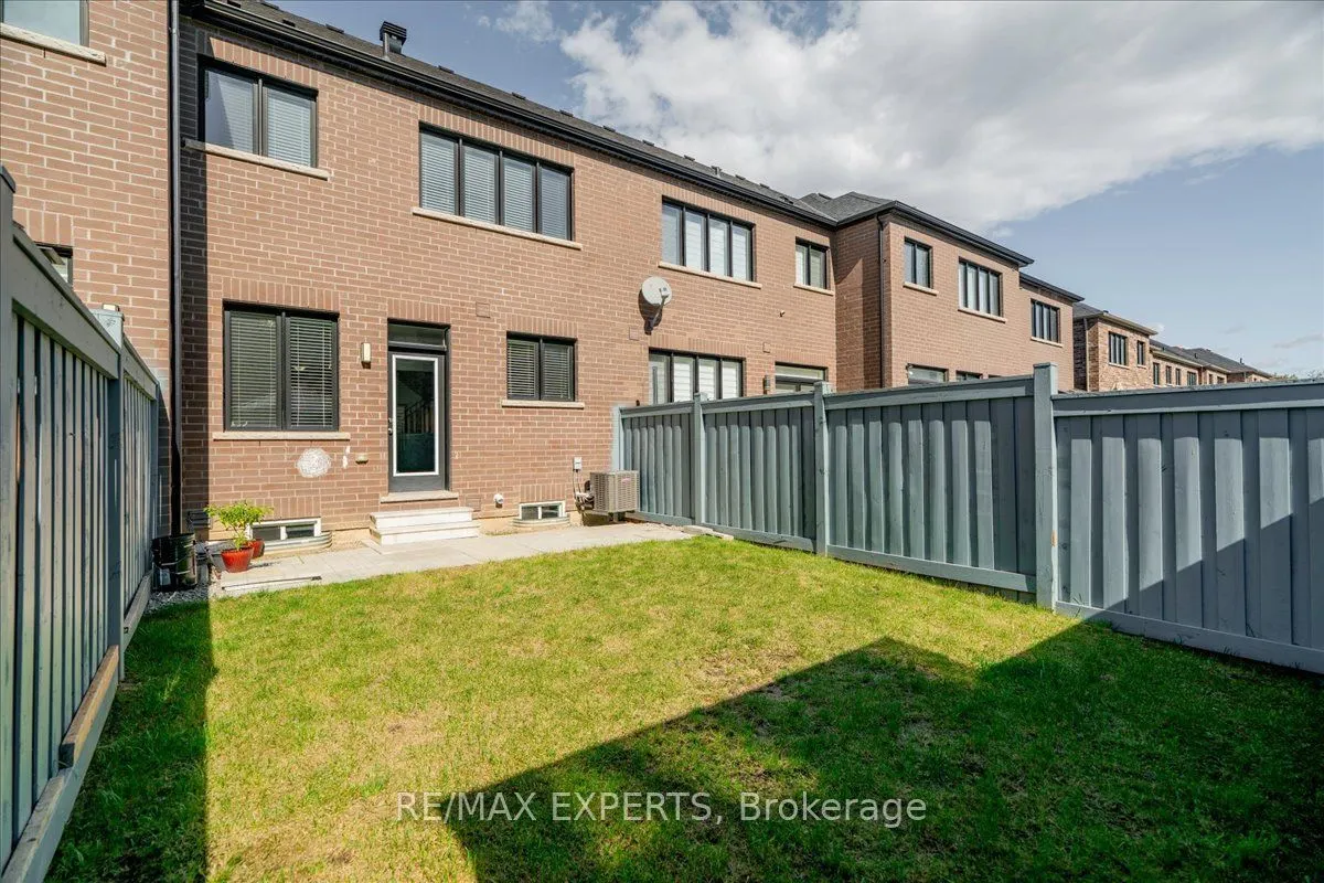 35 Landolfi Way