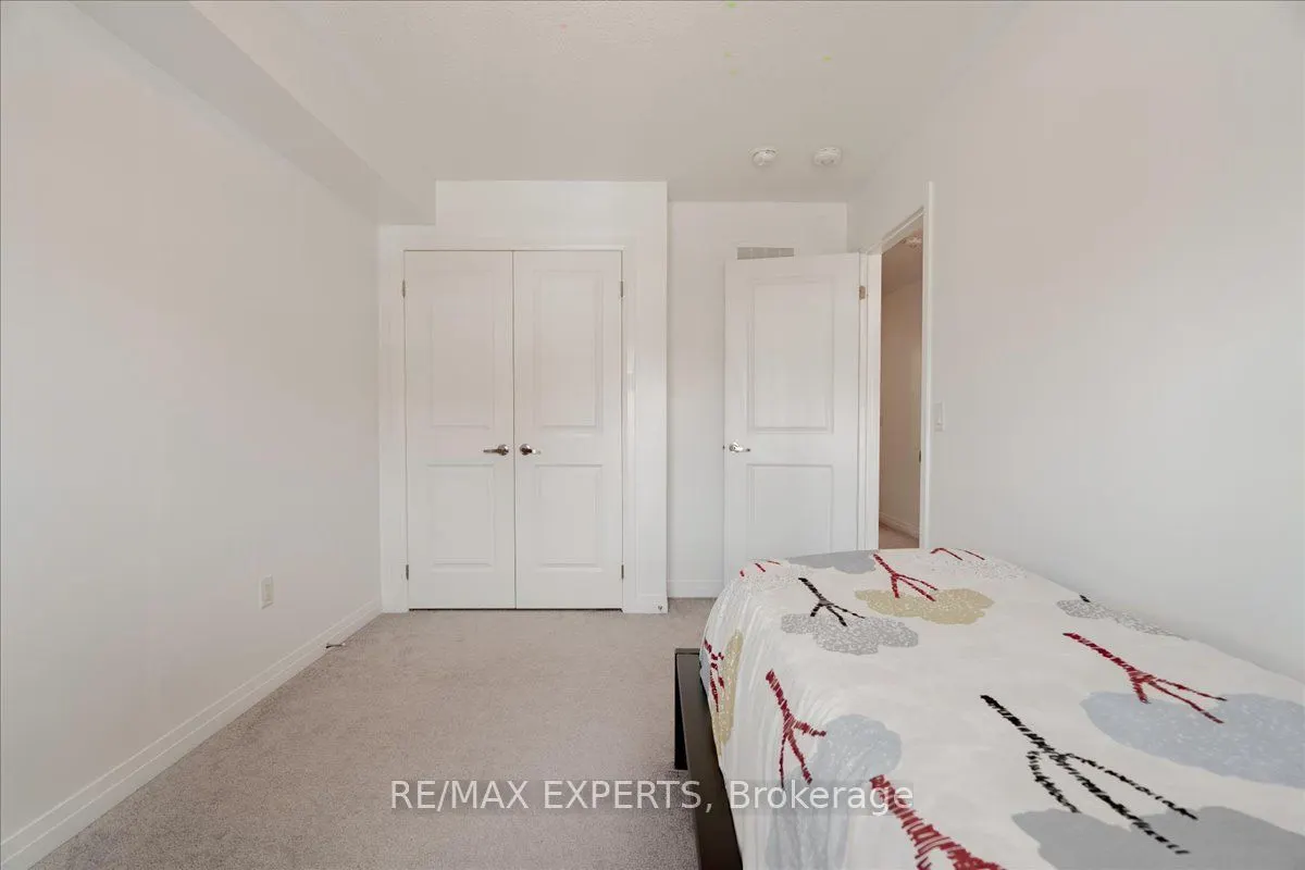 35 Landolfi Way