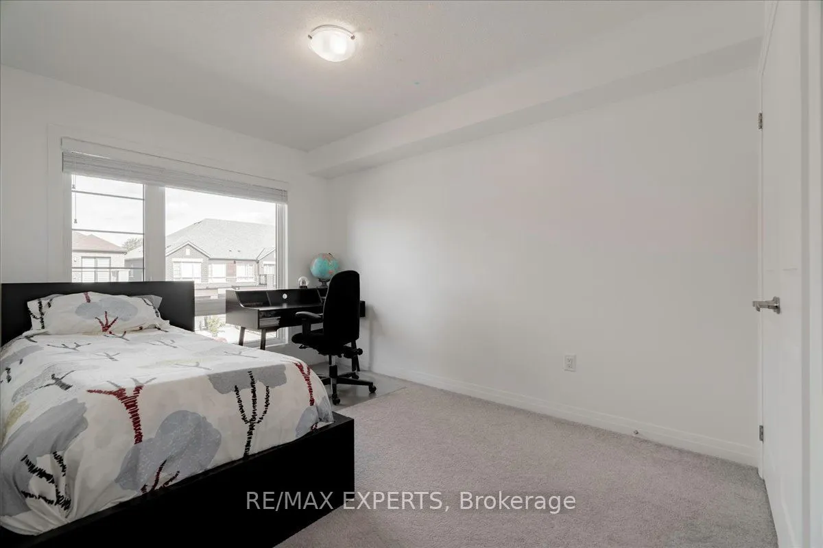 35 Landolfi Way