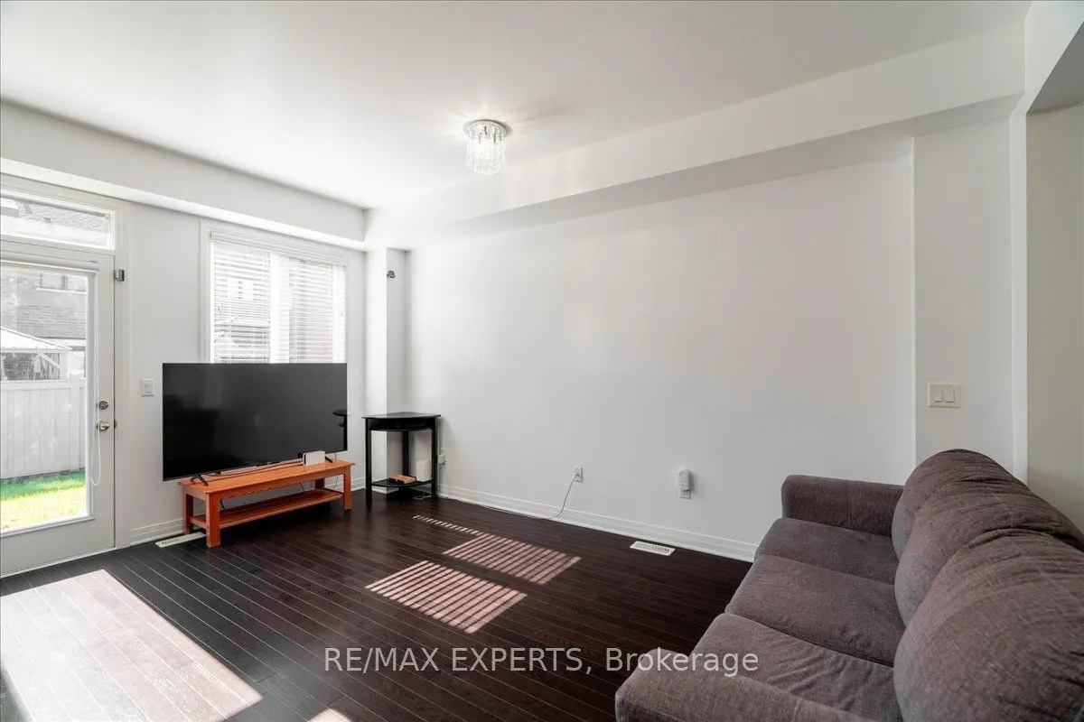 35 Landolfi Way