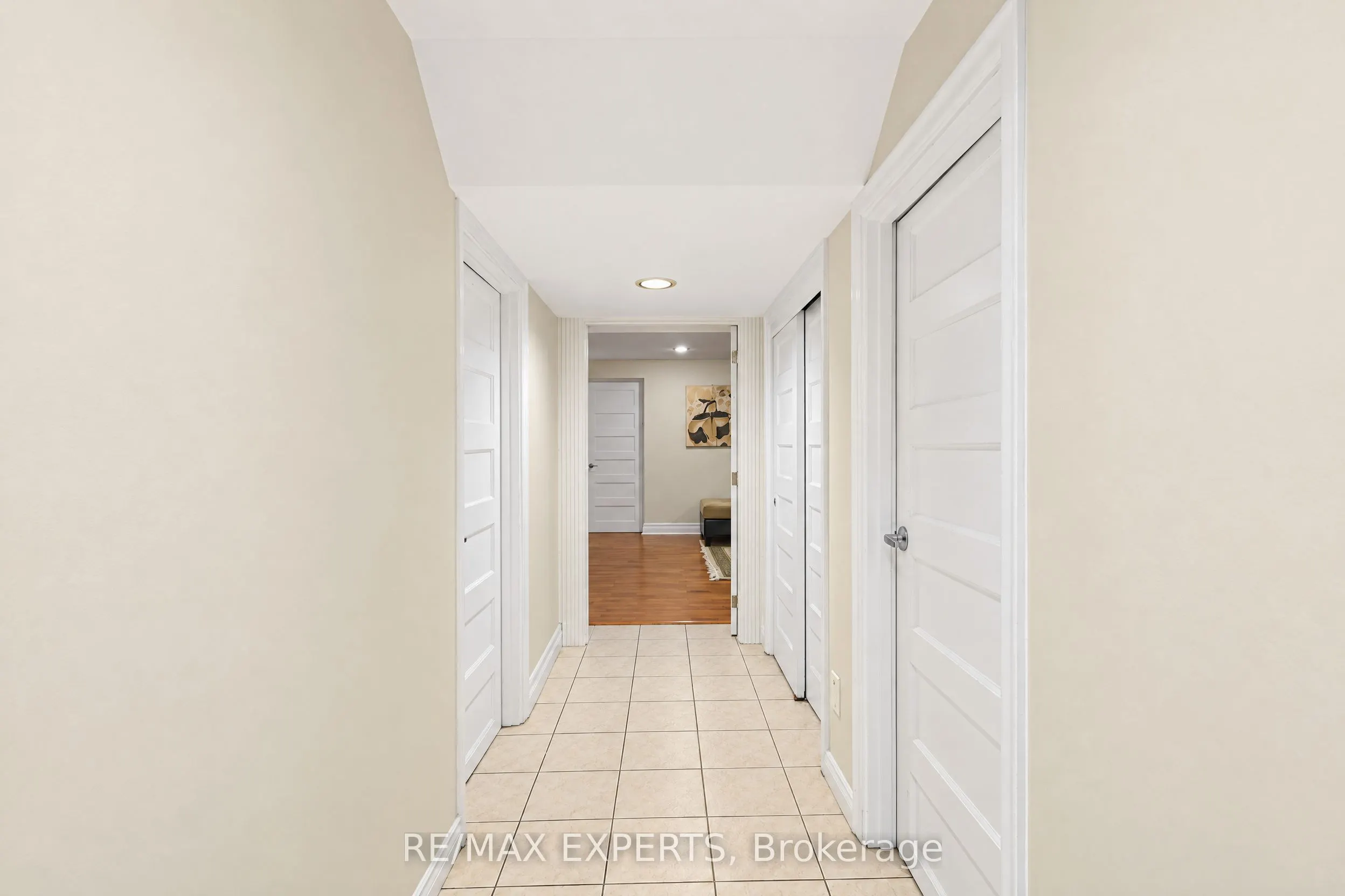 11 Knollside Drive