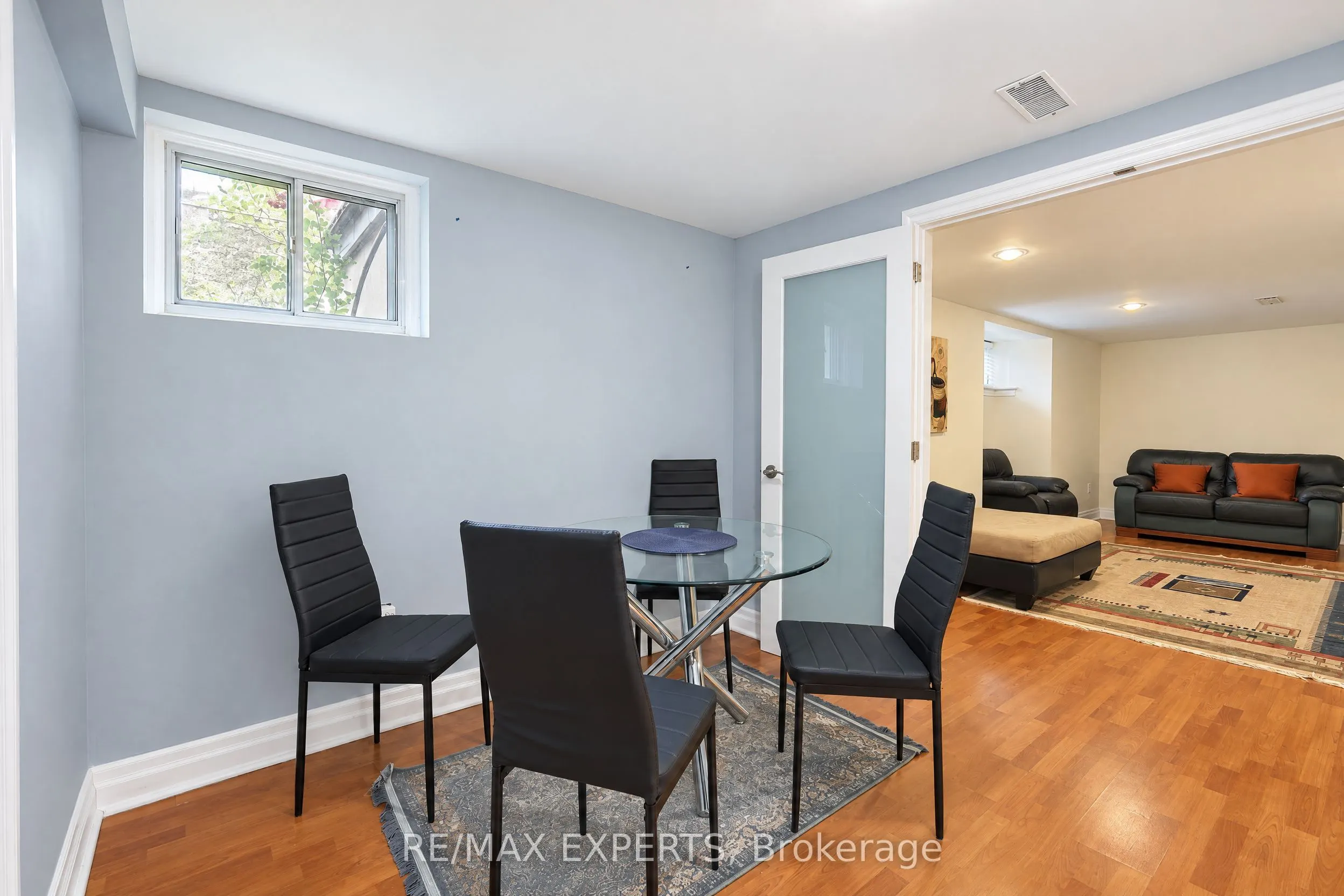 11 Knollside Drive