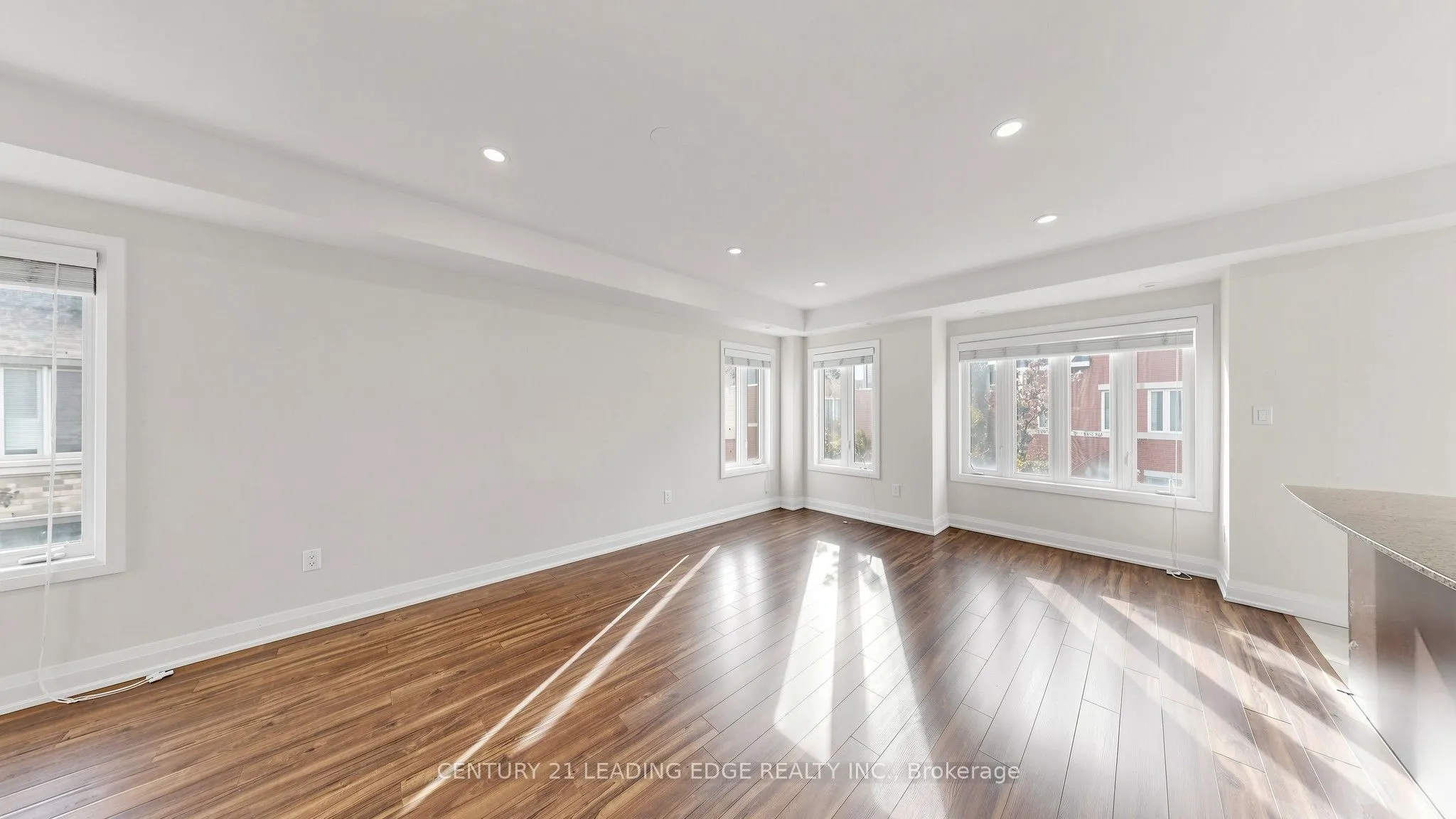320 John Street #202