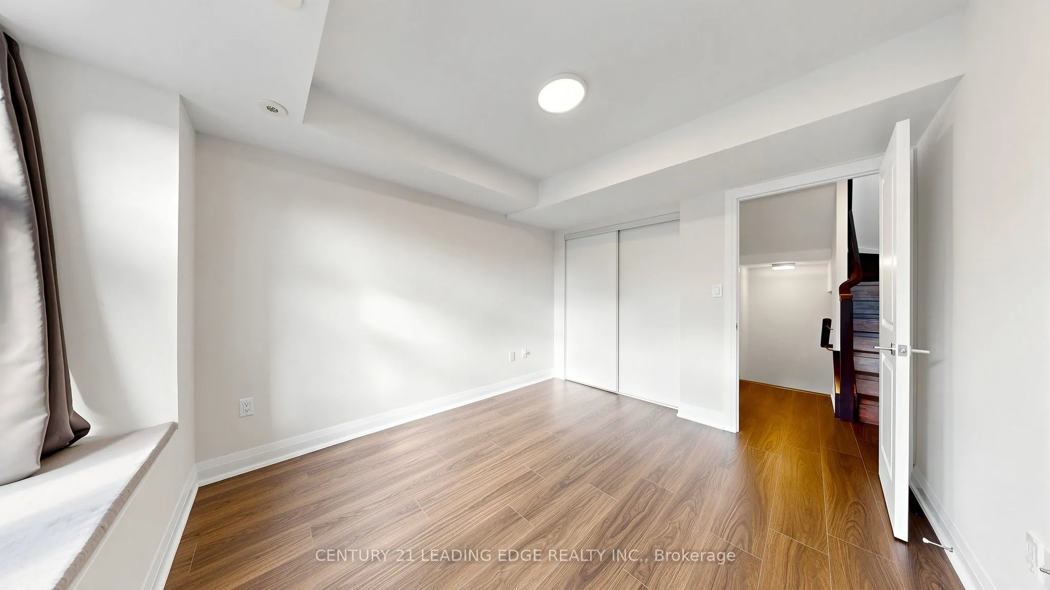 320 John Street #202