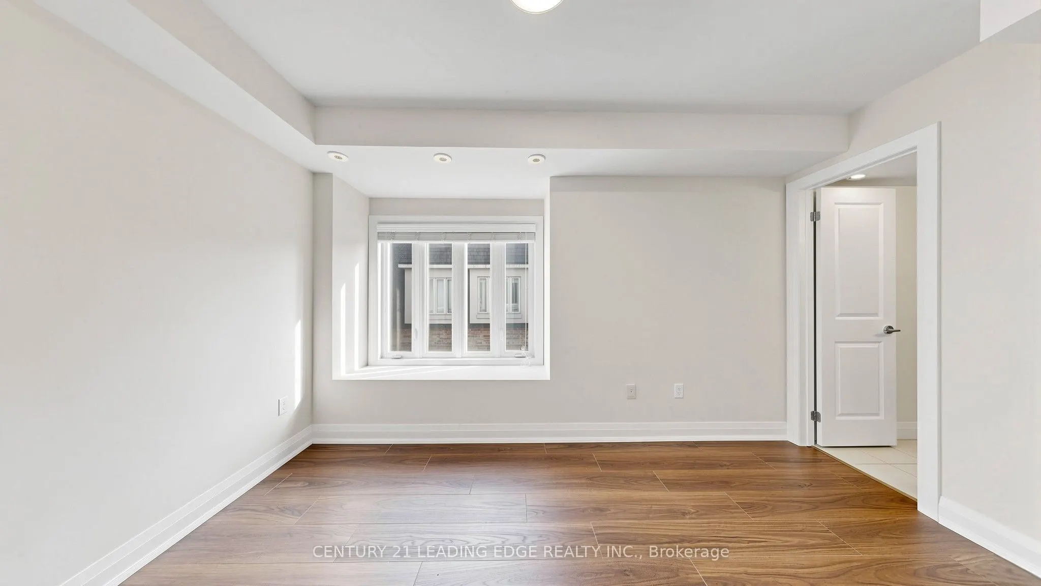 320 John Street #202