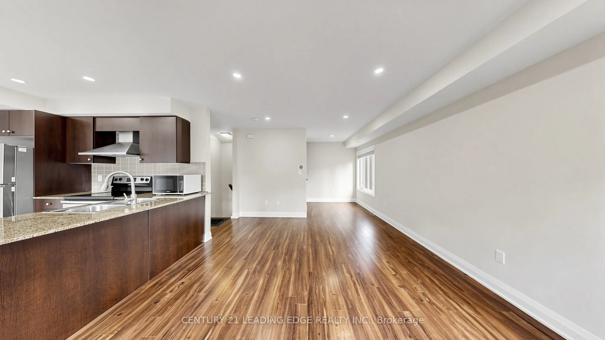 320 John Street #202