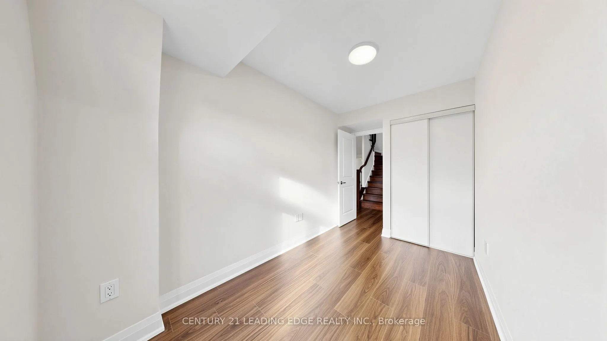320 John Street #202