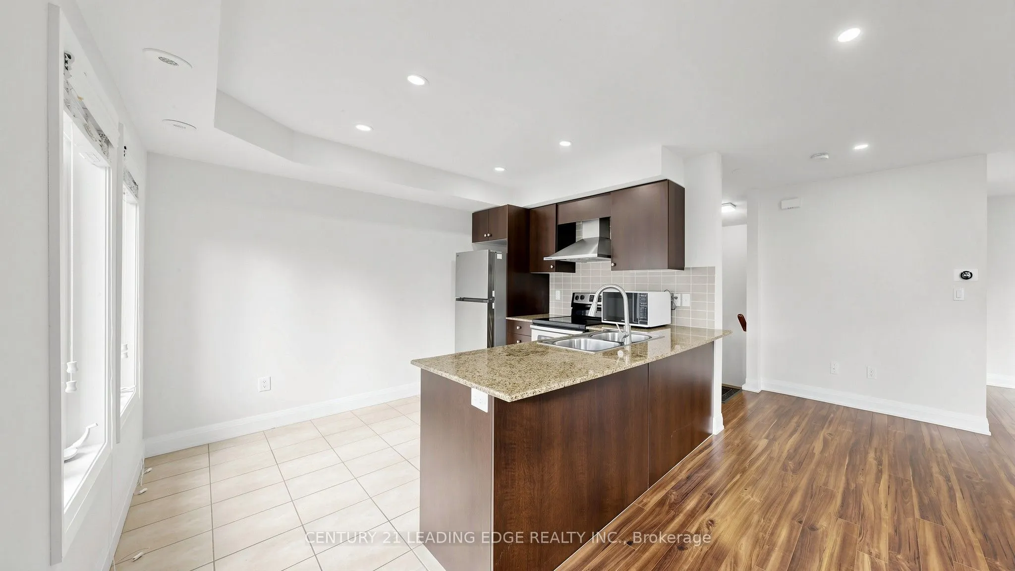 320 John Street #202