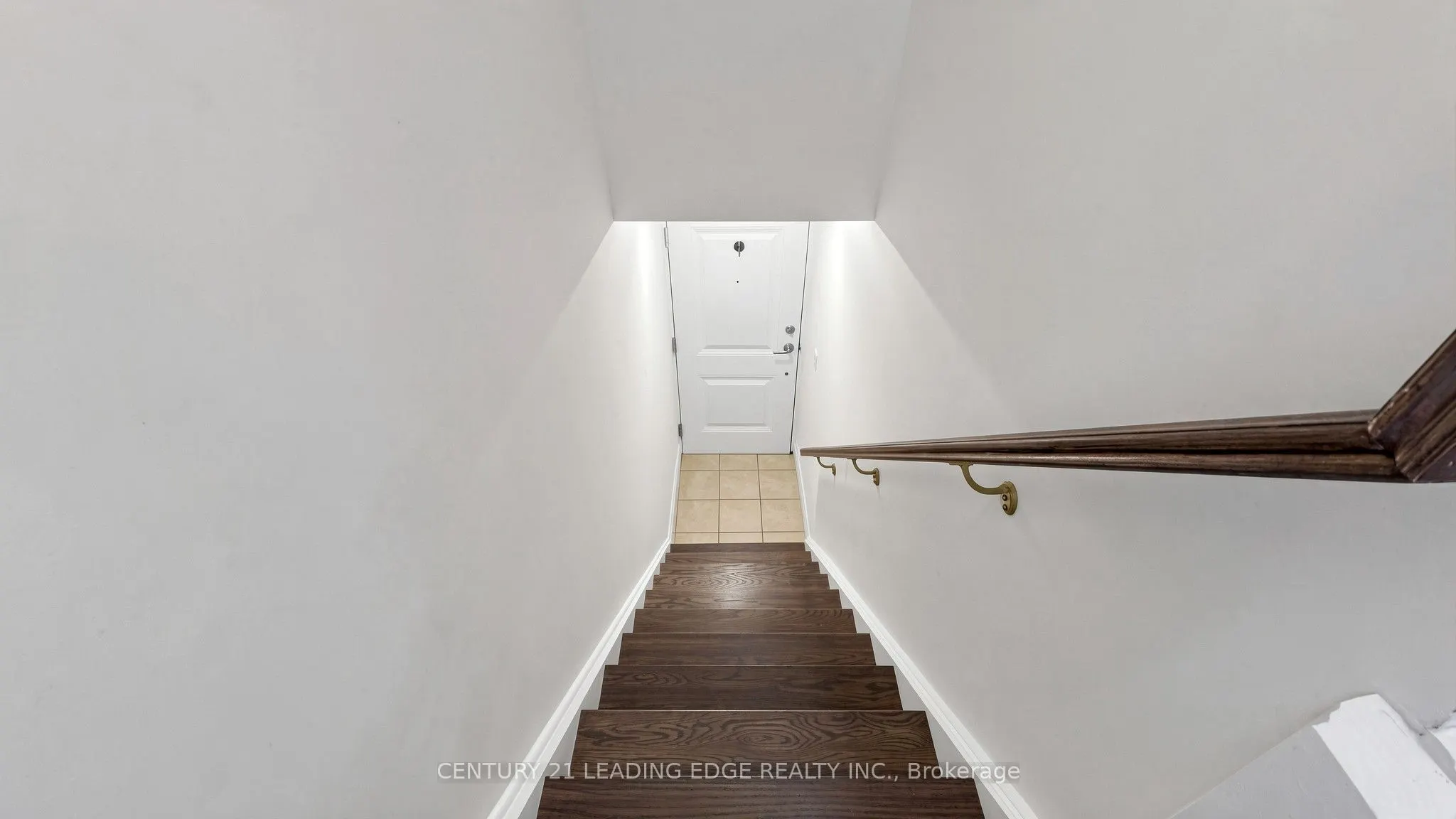 320 John Street #202
