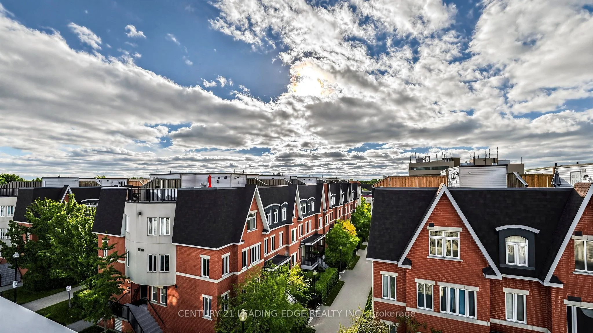 320 John Street #202