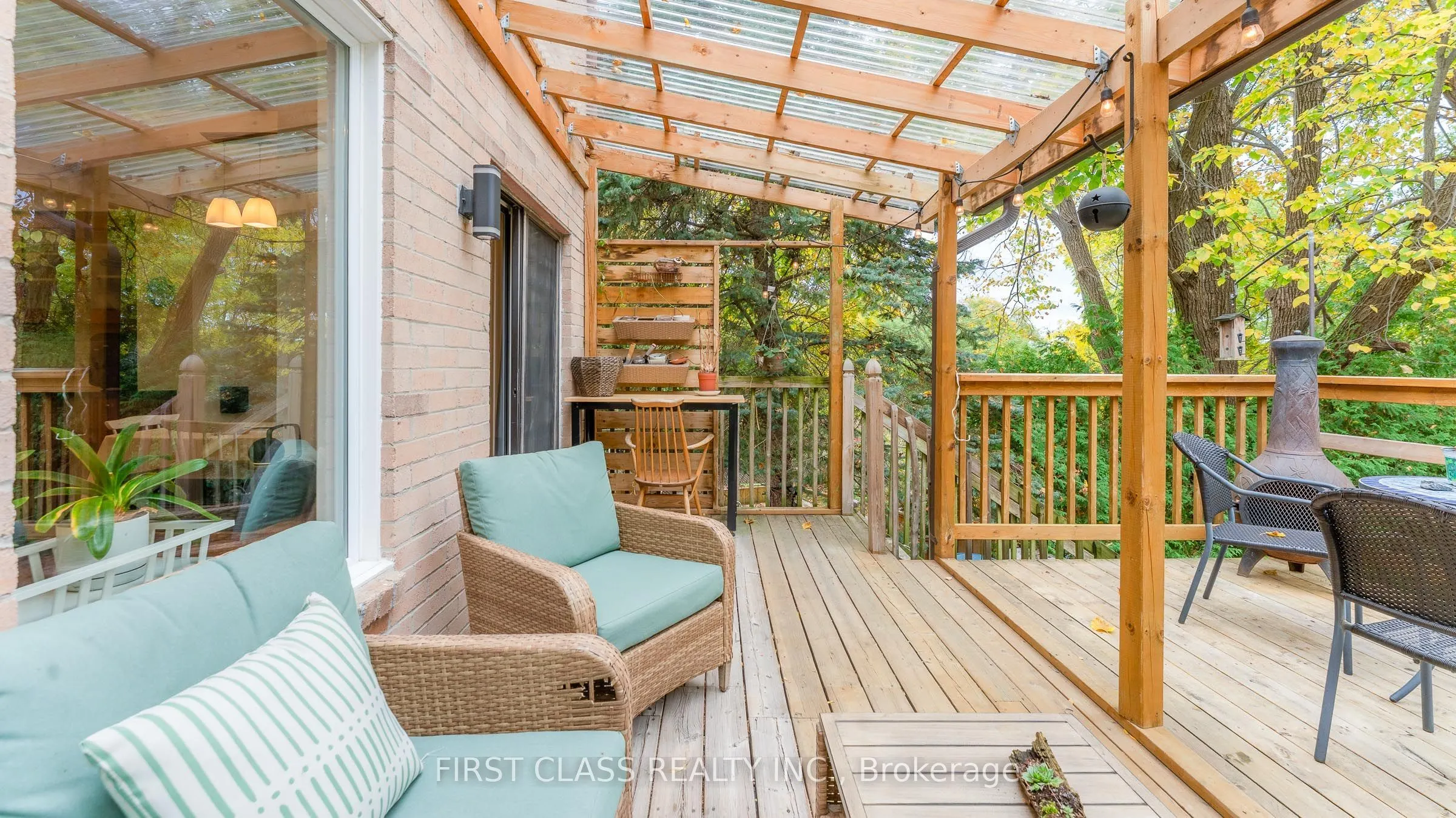 48 Cottonwood Court