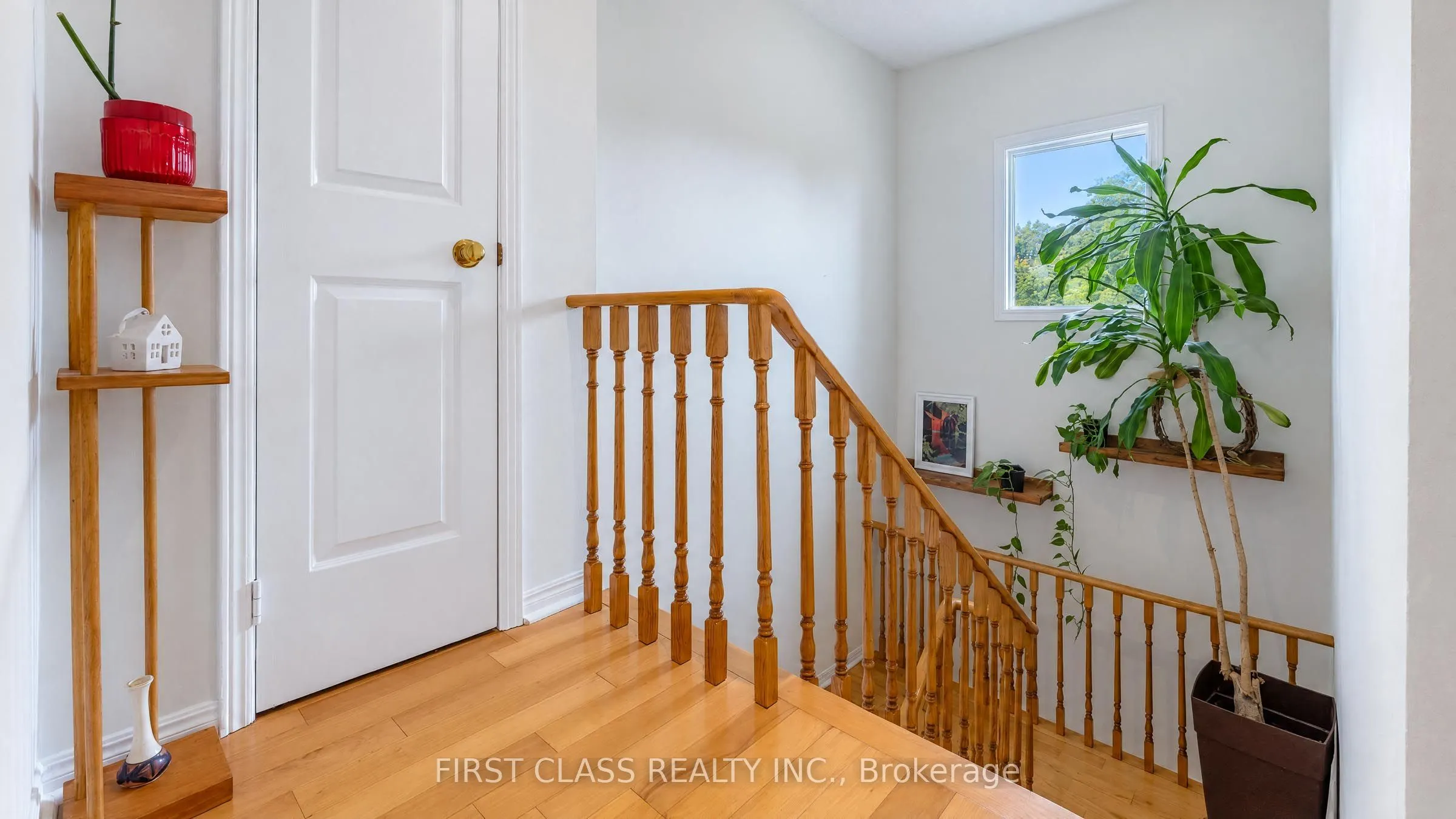 48 Cottonwood Court