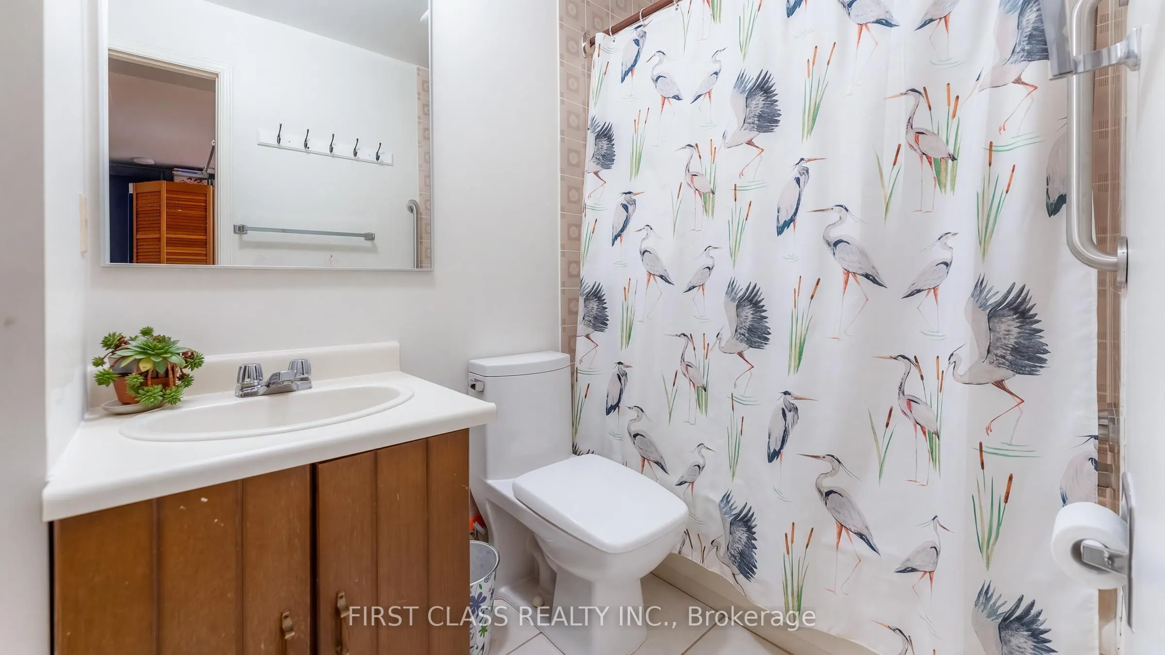 48 Cottonwood Court