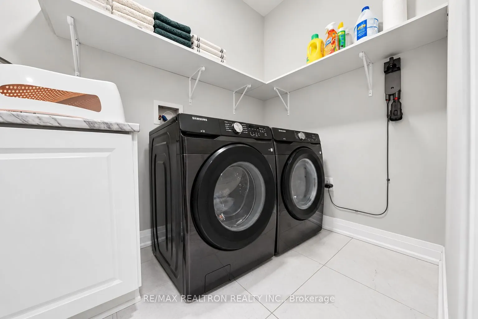 260 Eagle Street #10