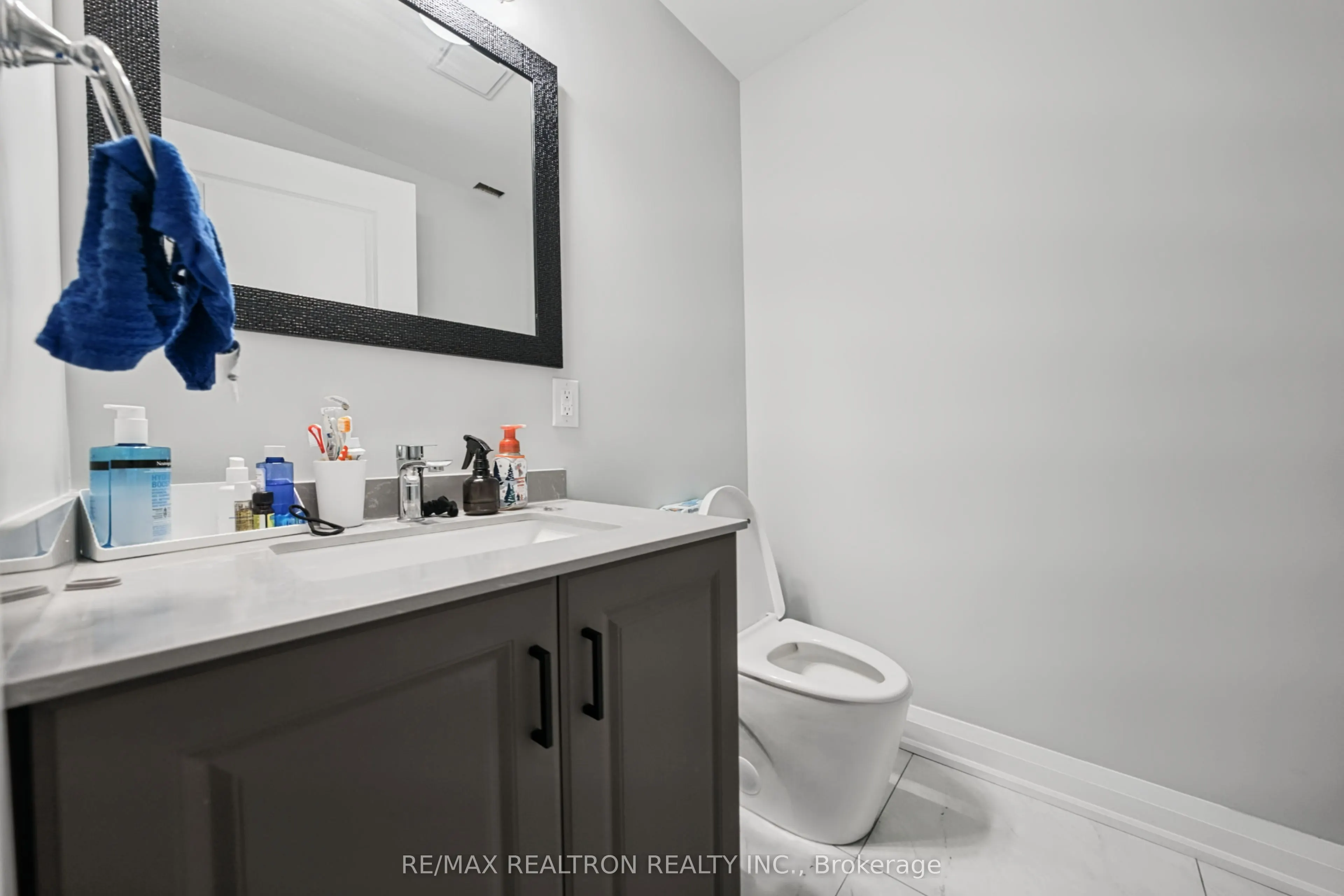 260 Eagle Street #10
