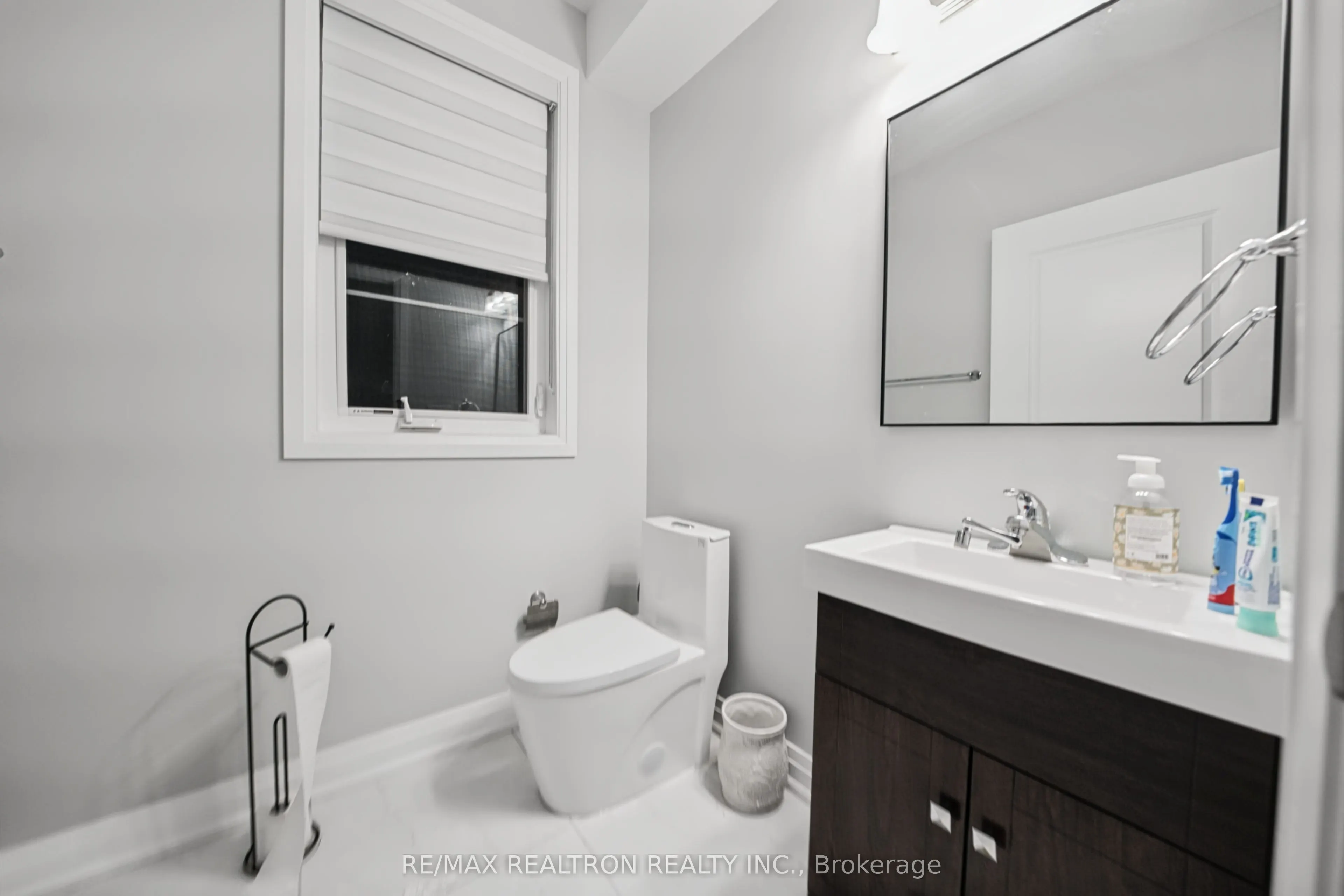260 Eagle Street #10