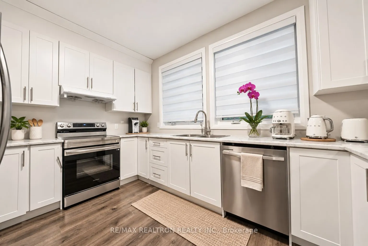 260 Eagle Street #10